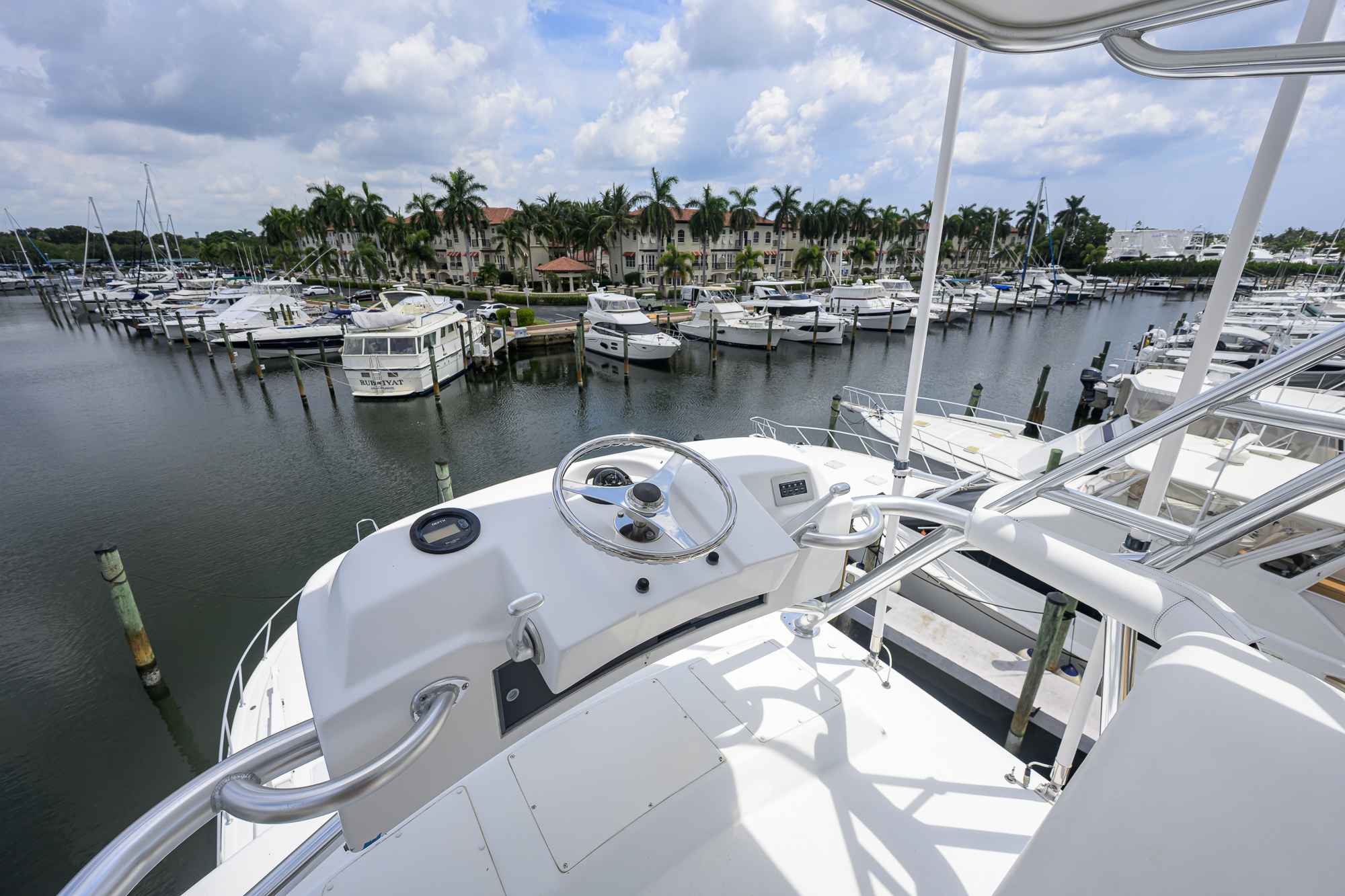 In 2 Deep yacht photo 17