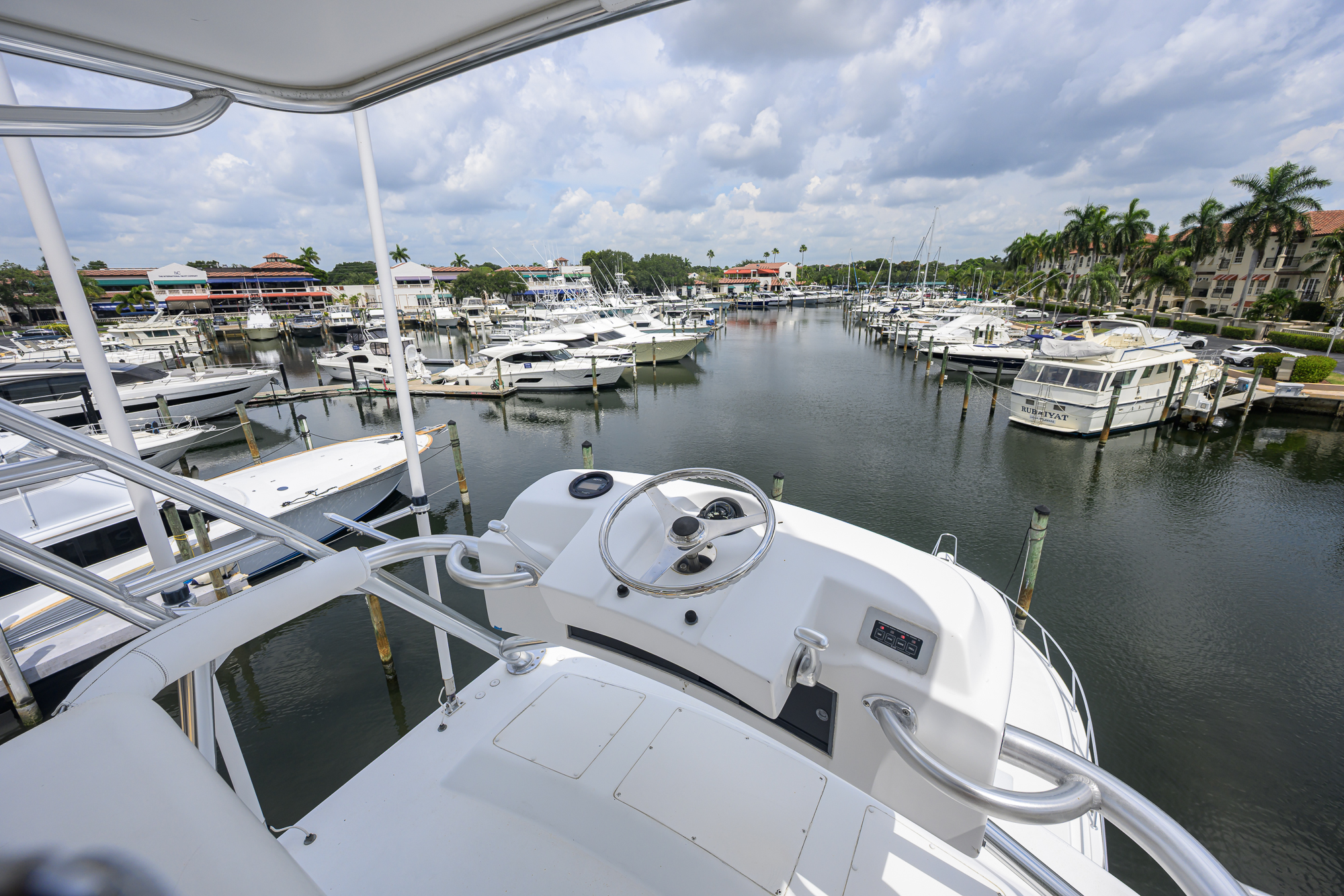 In 2 Deep yacht photo 15