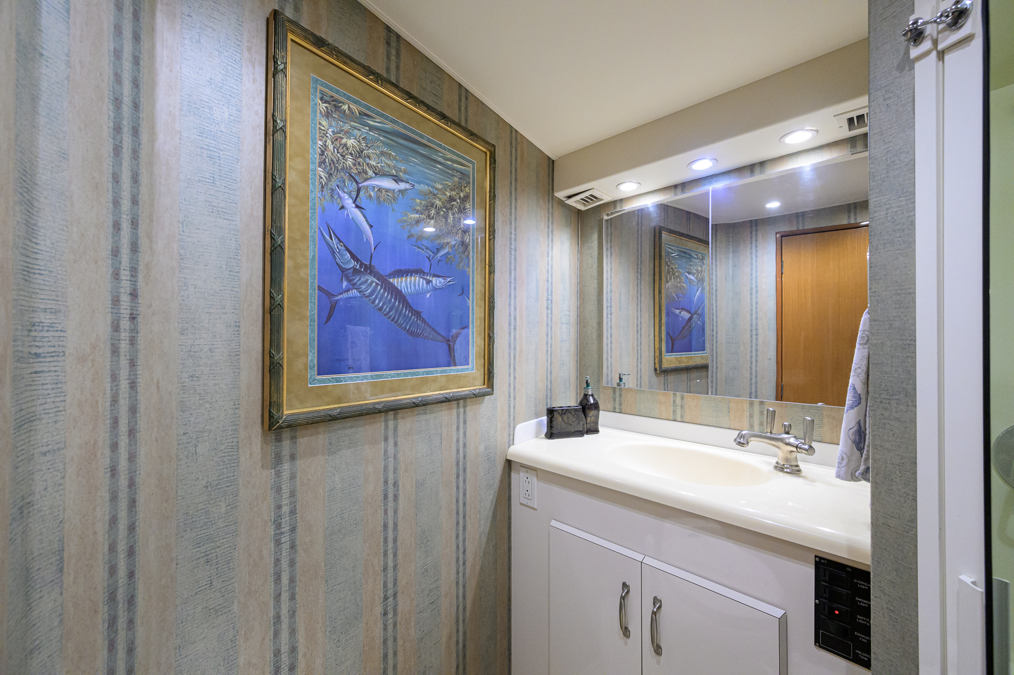 In 2 Deep yacht photo 66