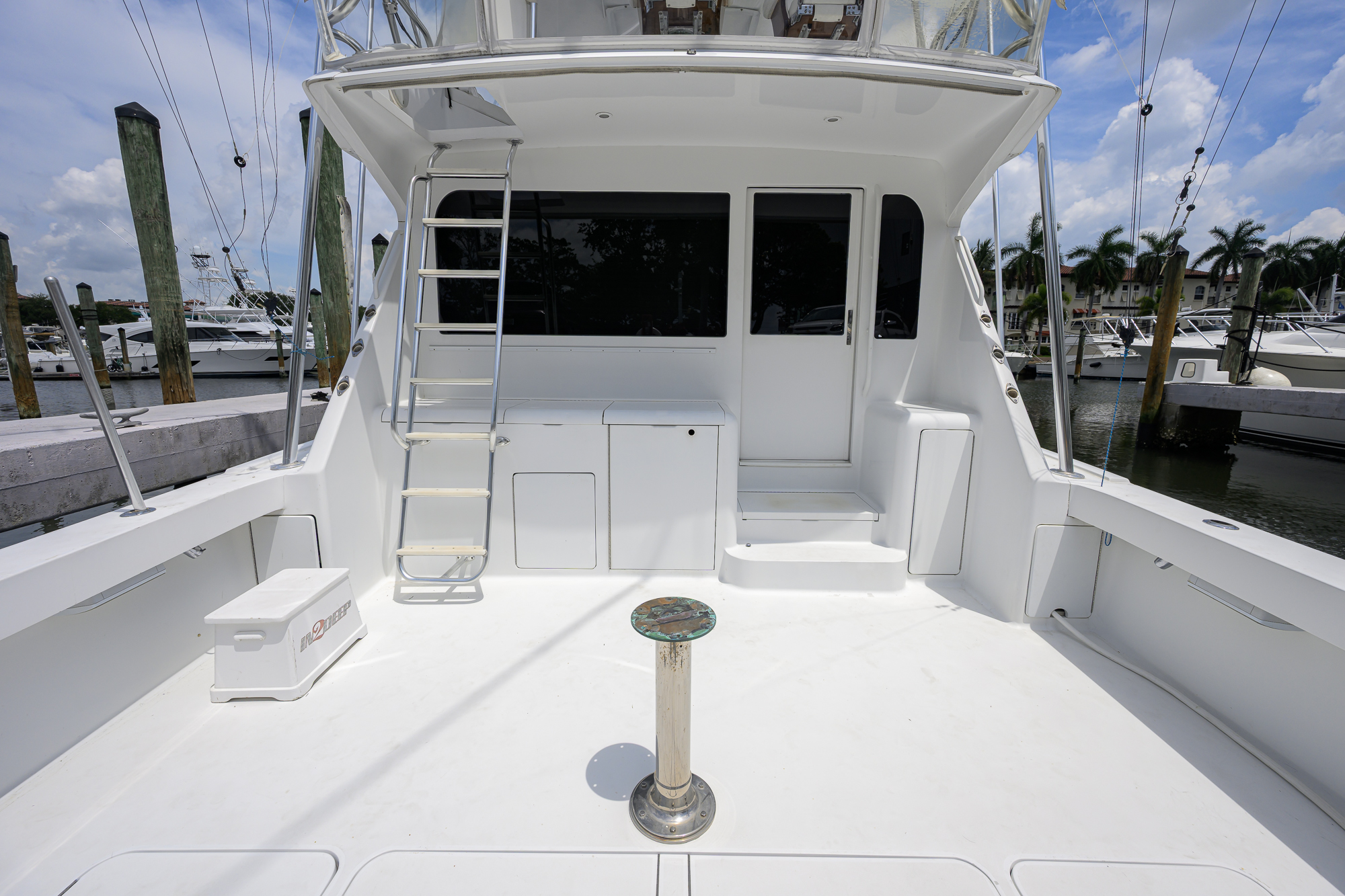 In 2 Deep yacht photo 35