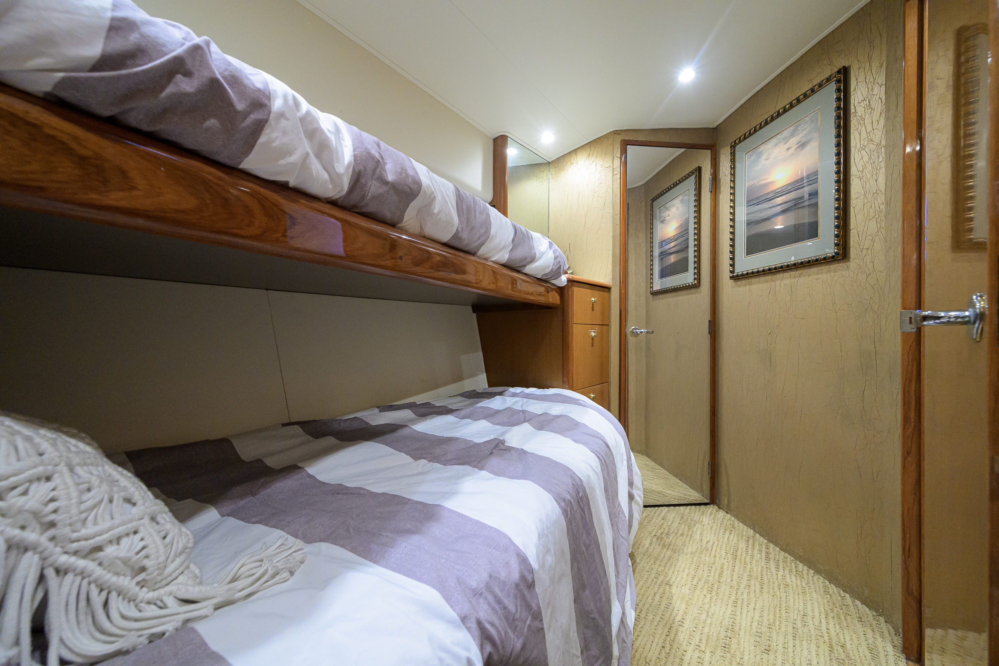 In 2 Deep yacht photo 81