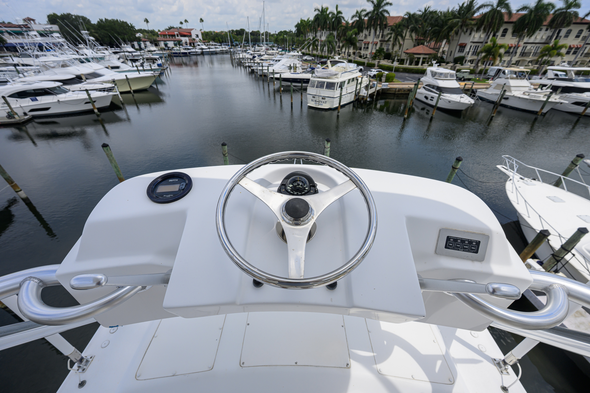In 2 Deep yacht photo 18