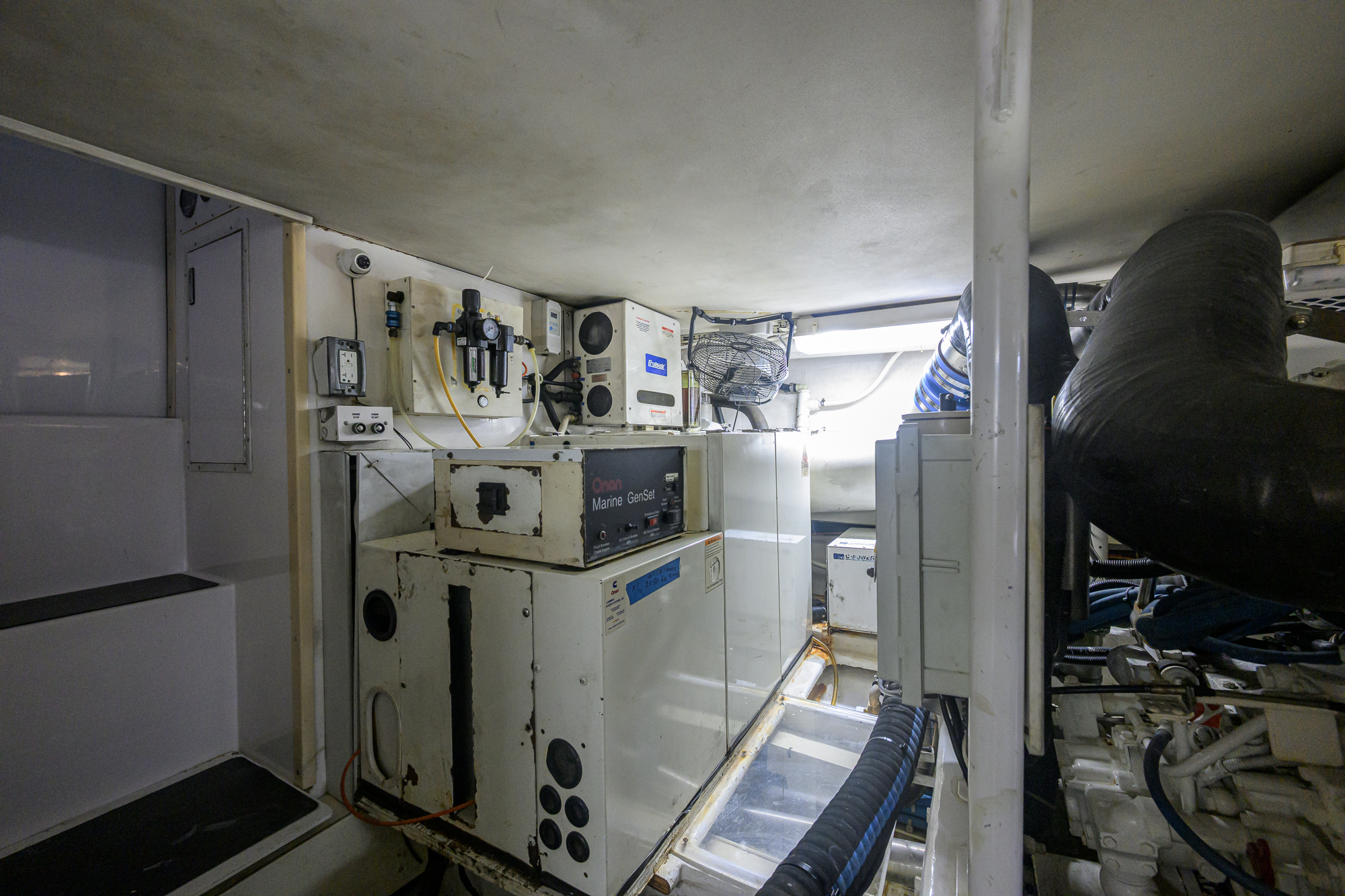 In 2 Deep yacht photo 42