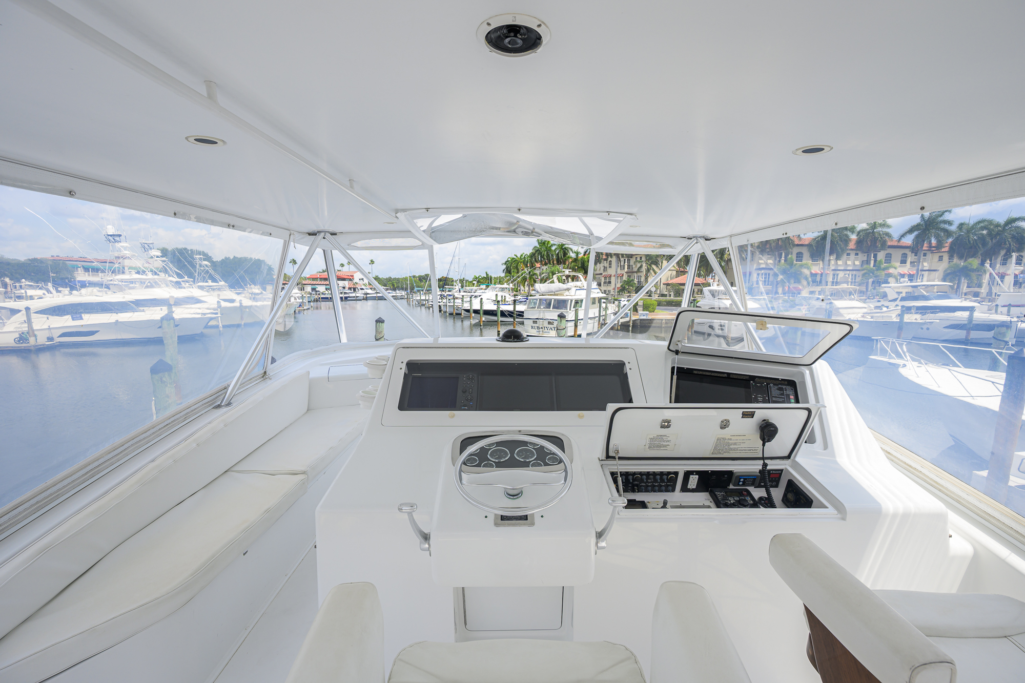 In 2 Deep yacht photo 23
