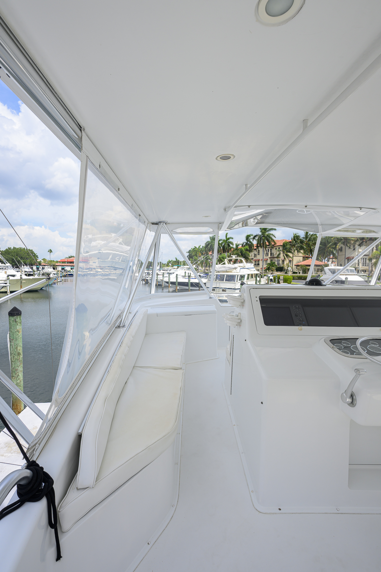 In 2 Deep yacht photo 26