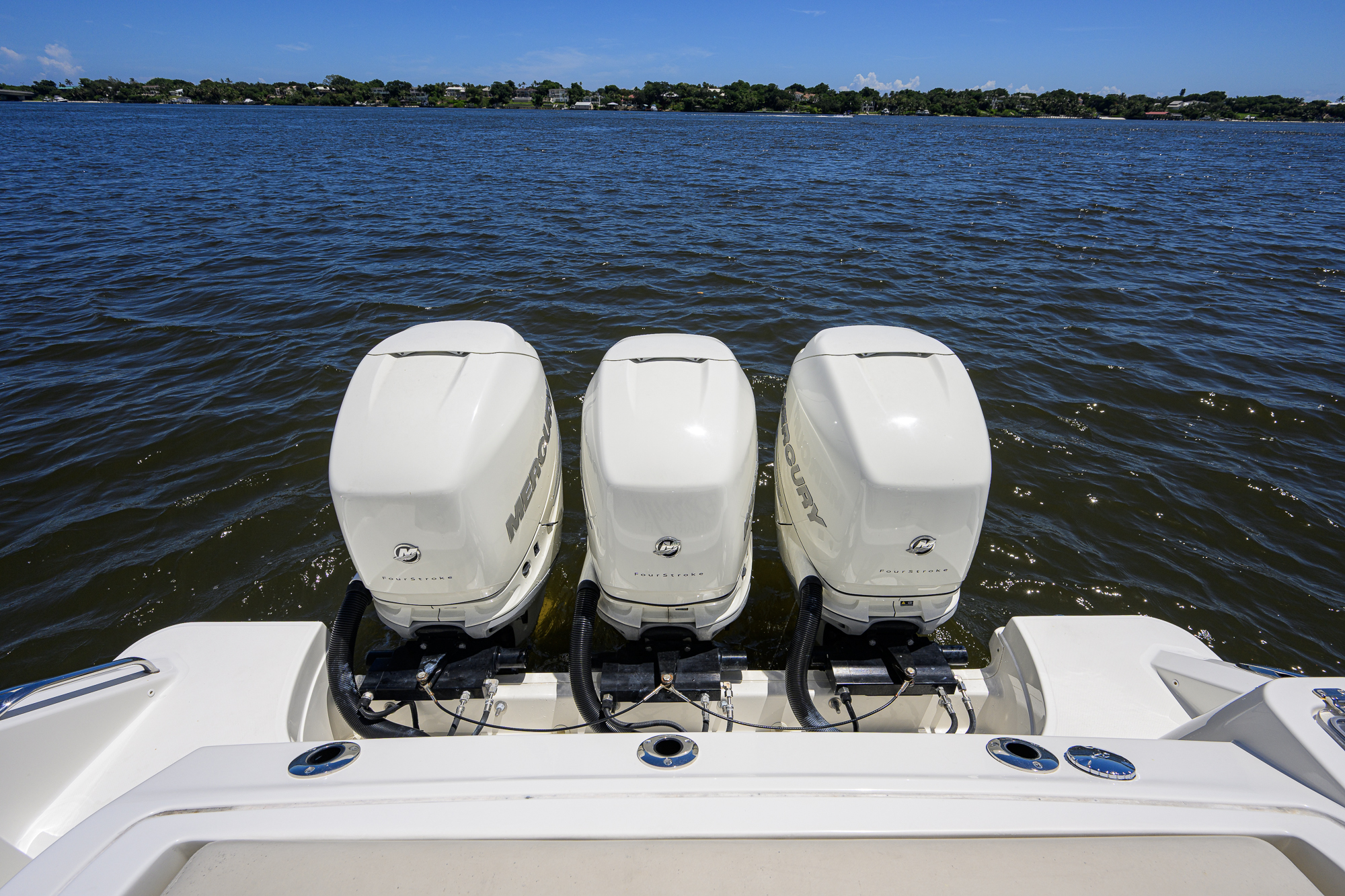 Derryn yacht photo 50