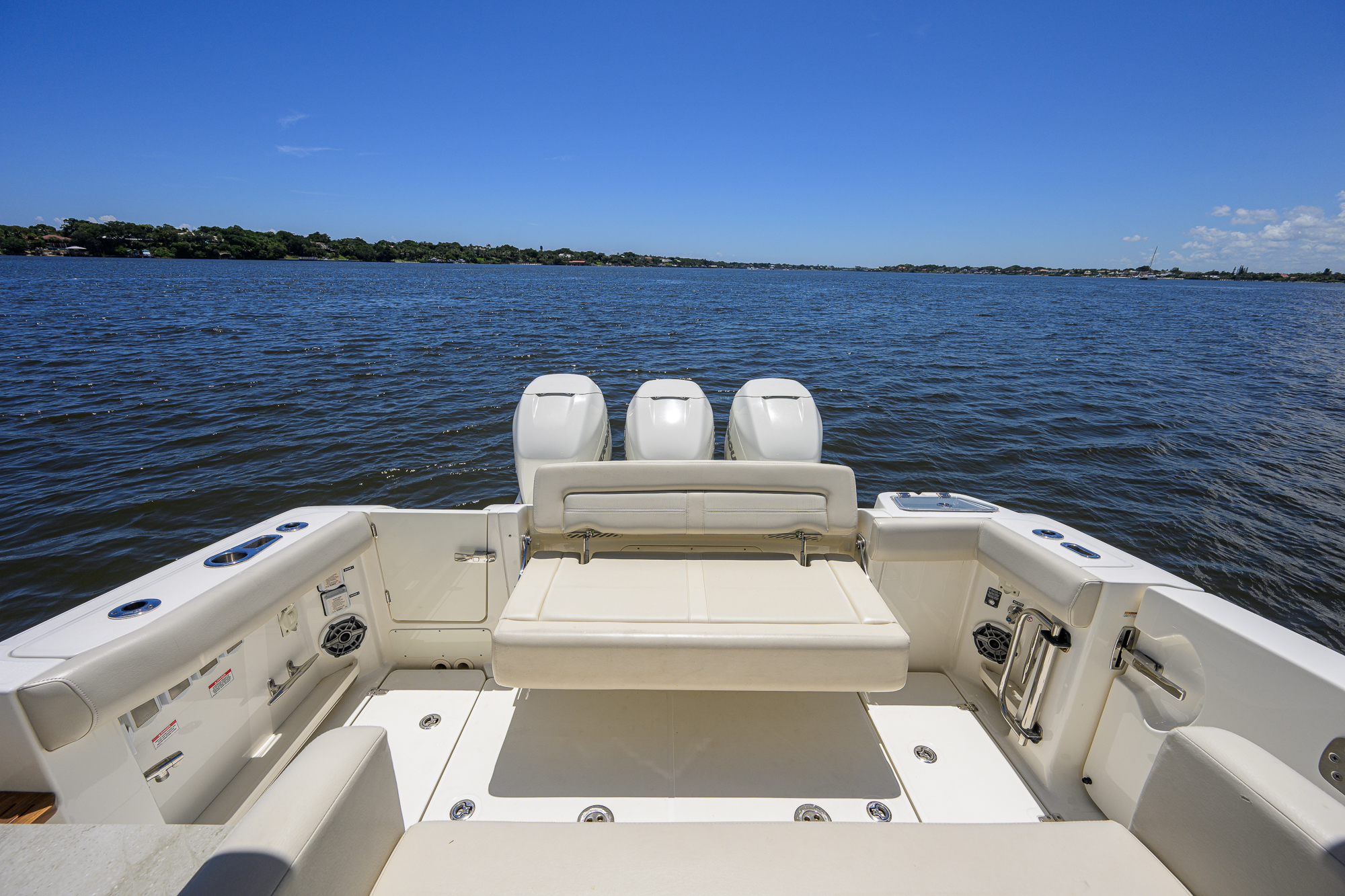 Derryn yacht photo 33