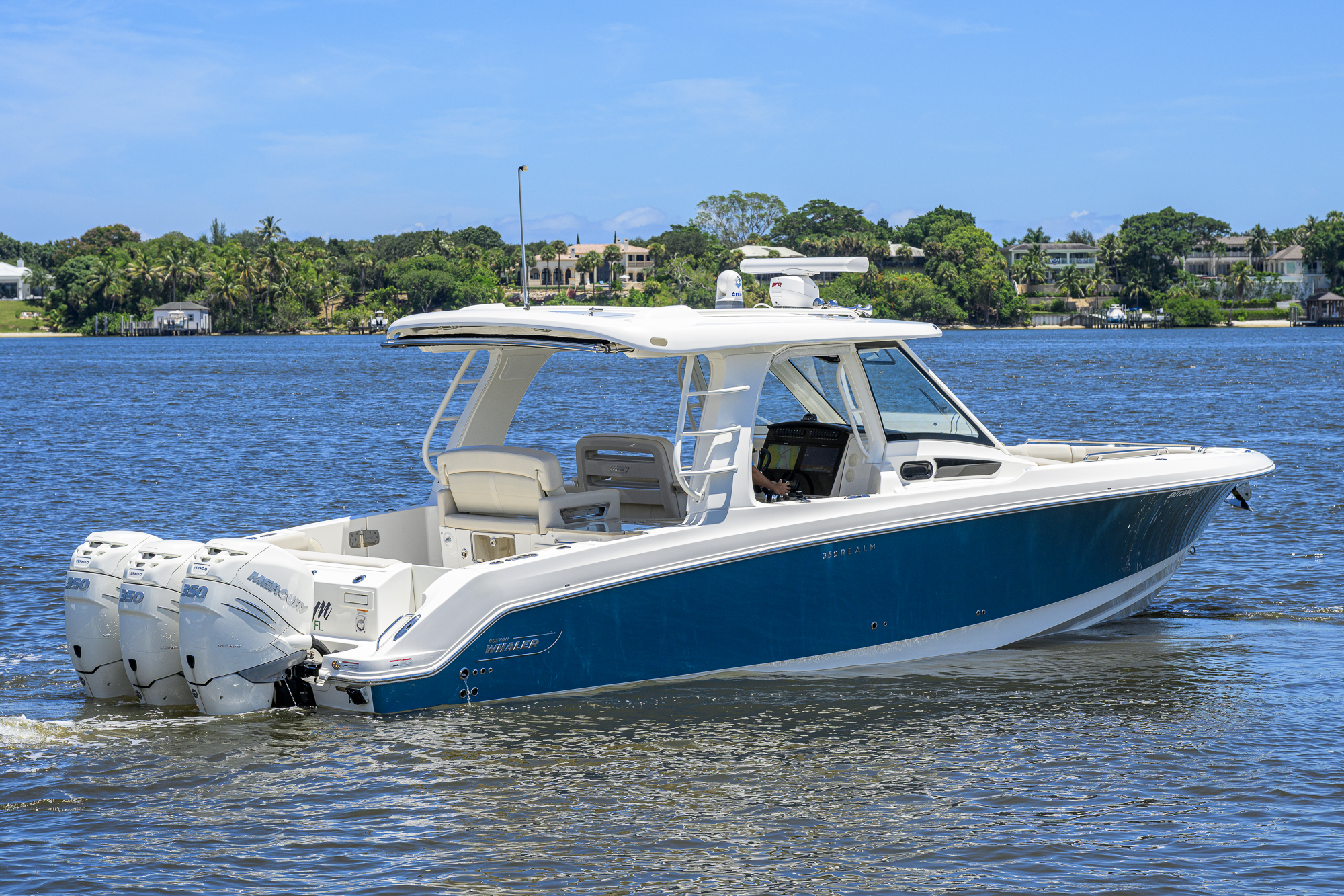 Derryn yacht photo 13