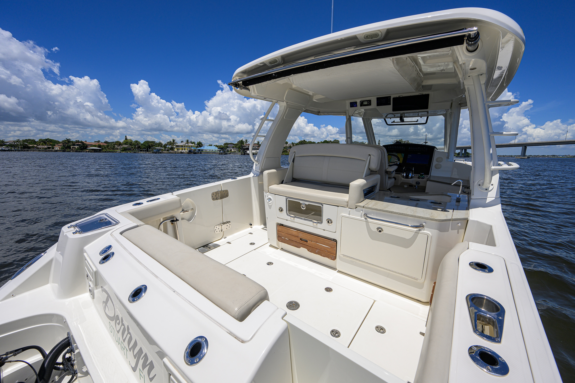 Derryn yacht photo 28