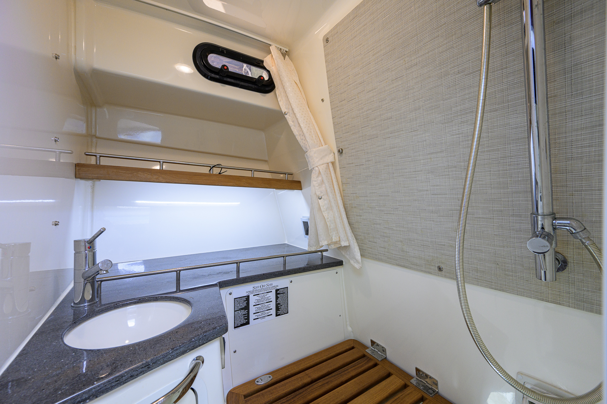 Derryn yacht photo 83