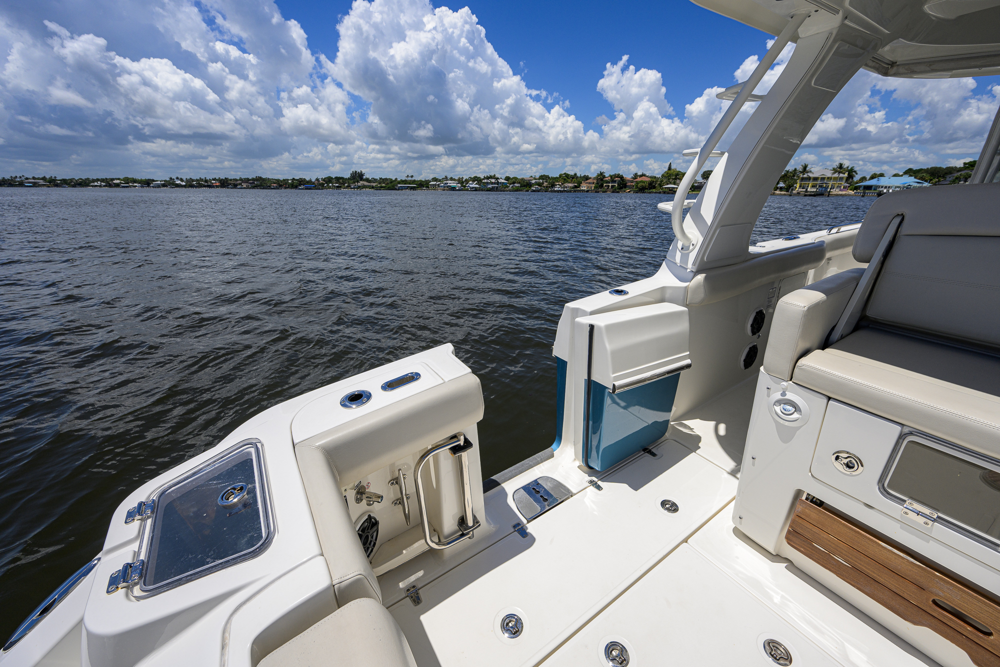 Derryn yacht photo 36