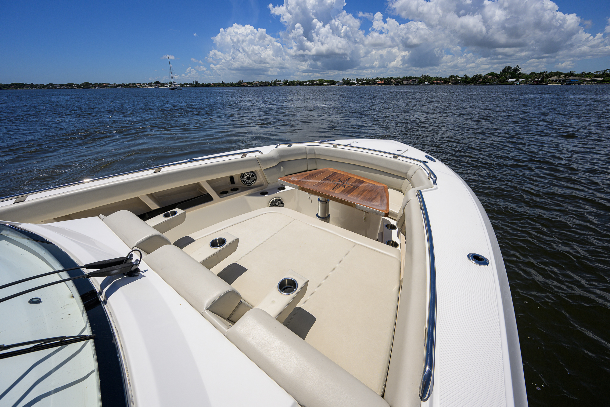 Derryn yacht photo 18