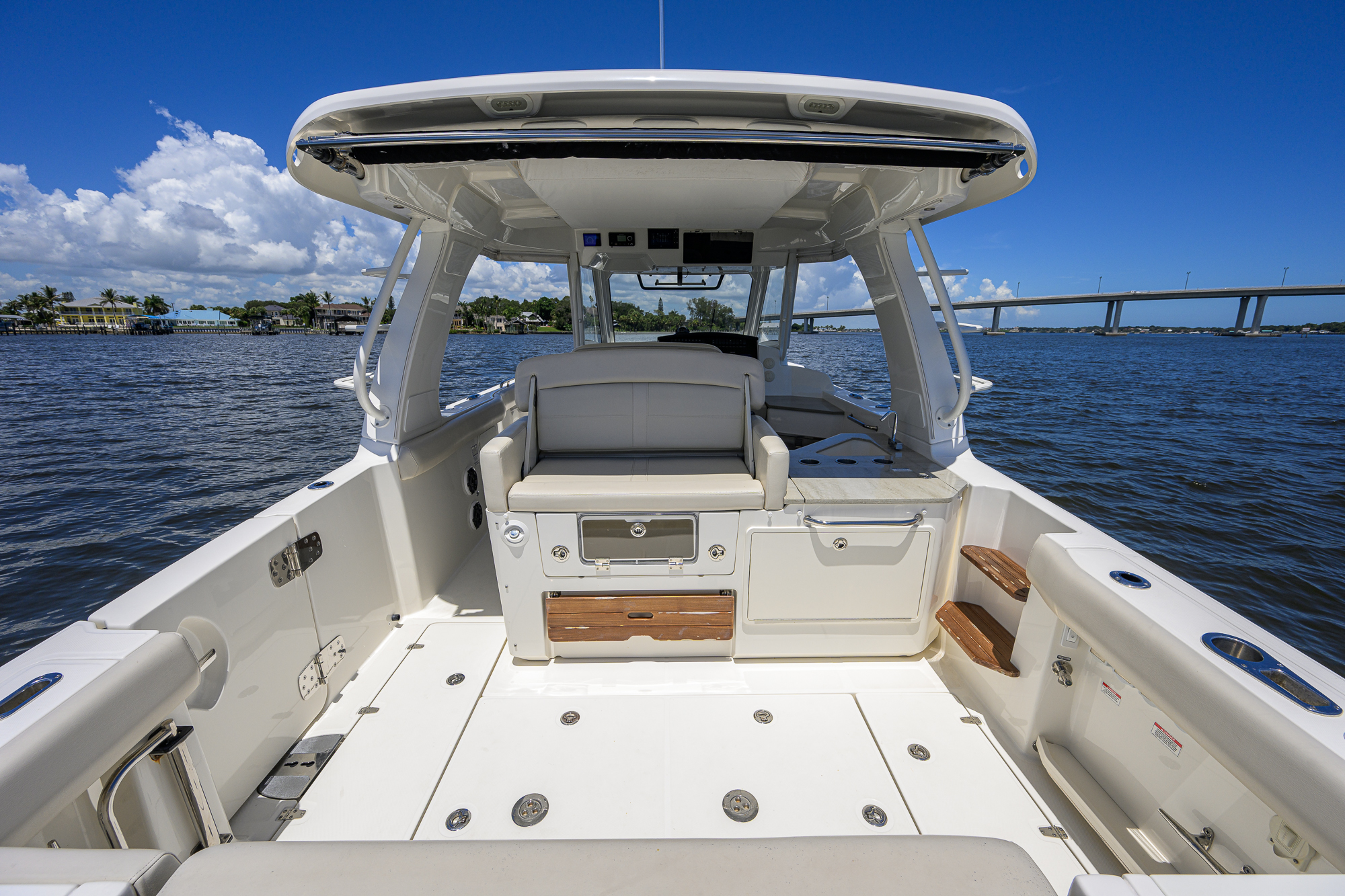 Derryn yacht photo 30