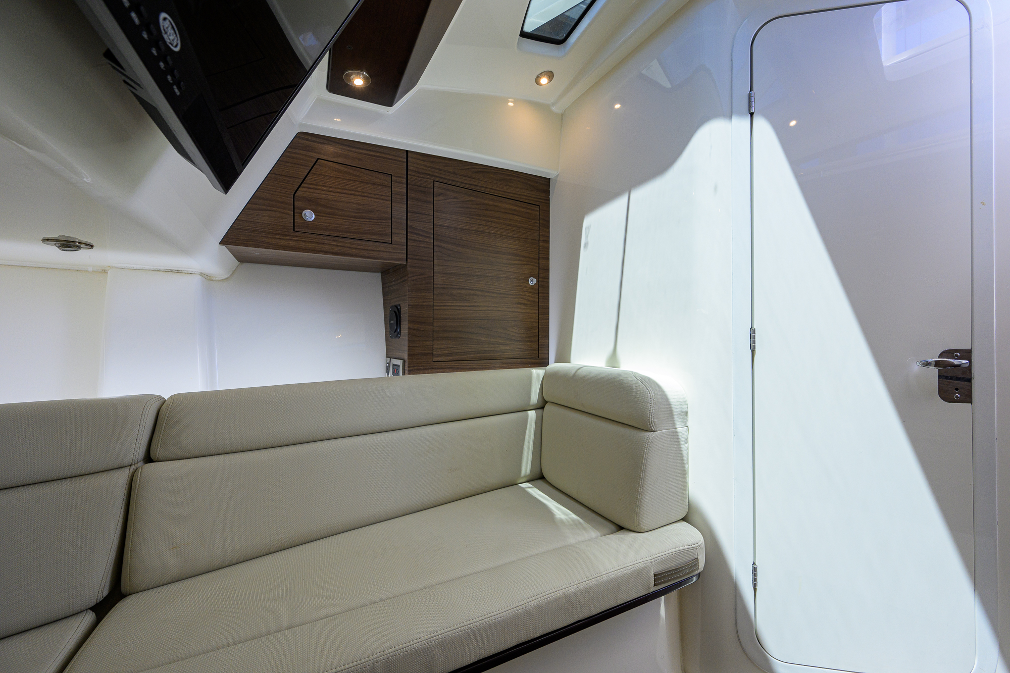 Derryn yacht photo 72