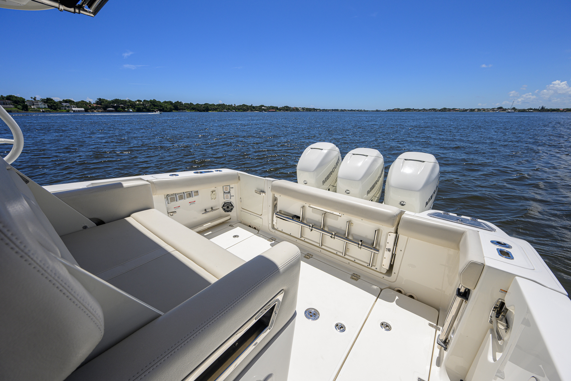 Derryn yacht photo 25