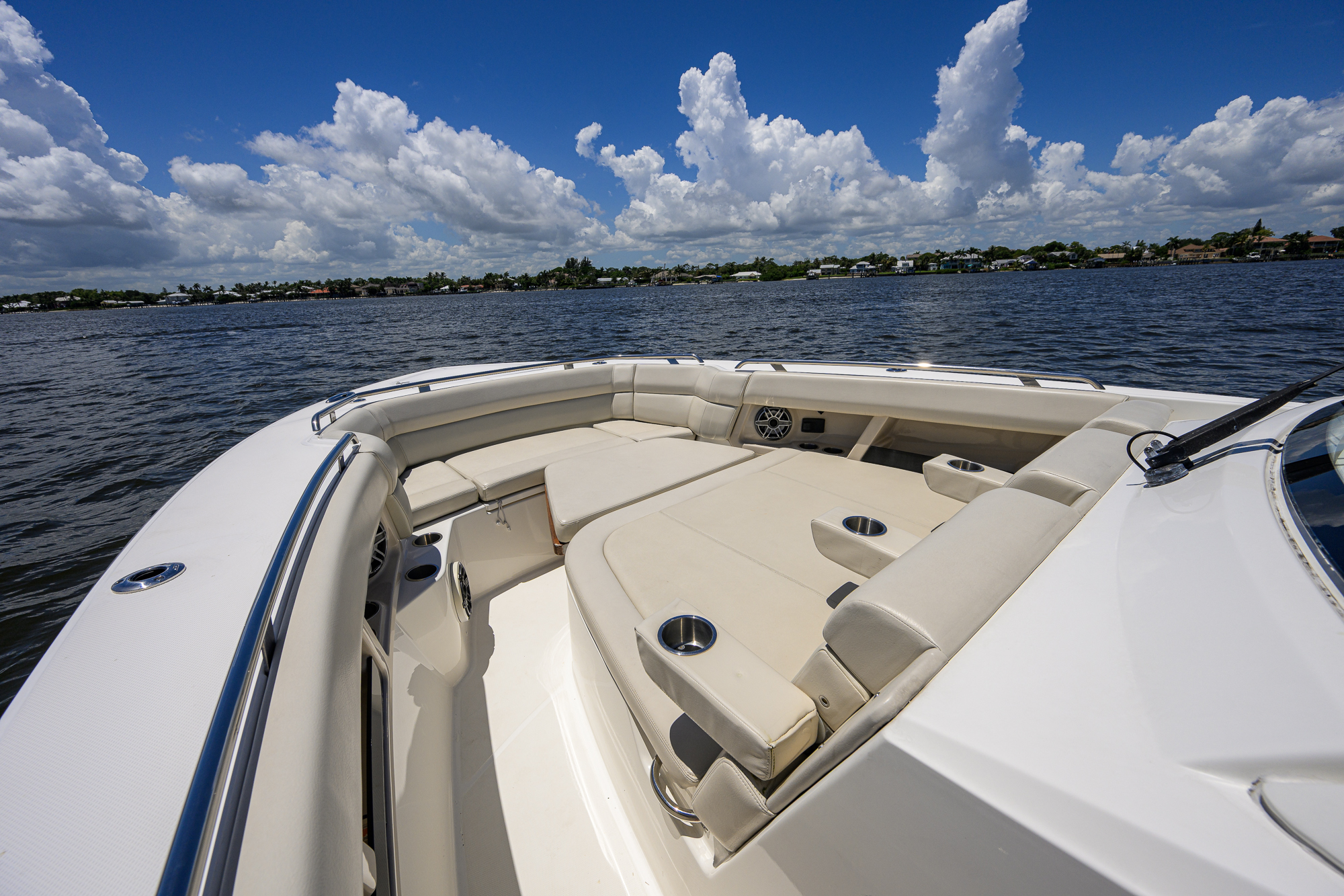 Derryn yacht photo 22