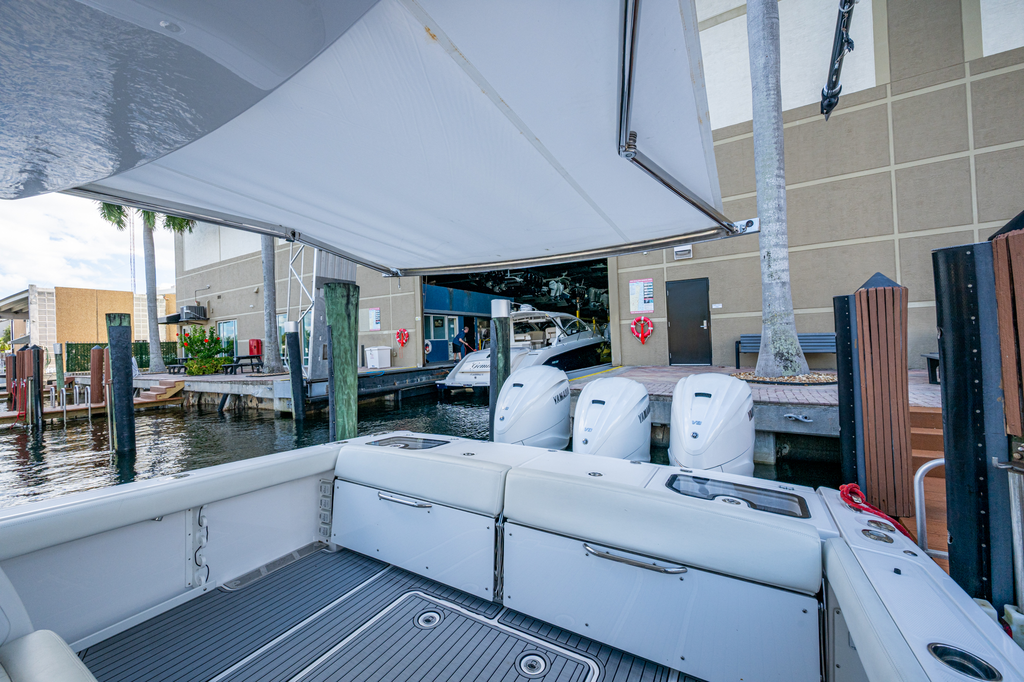 REELHot yacht photo 37