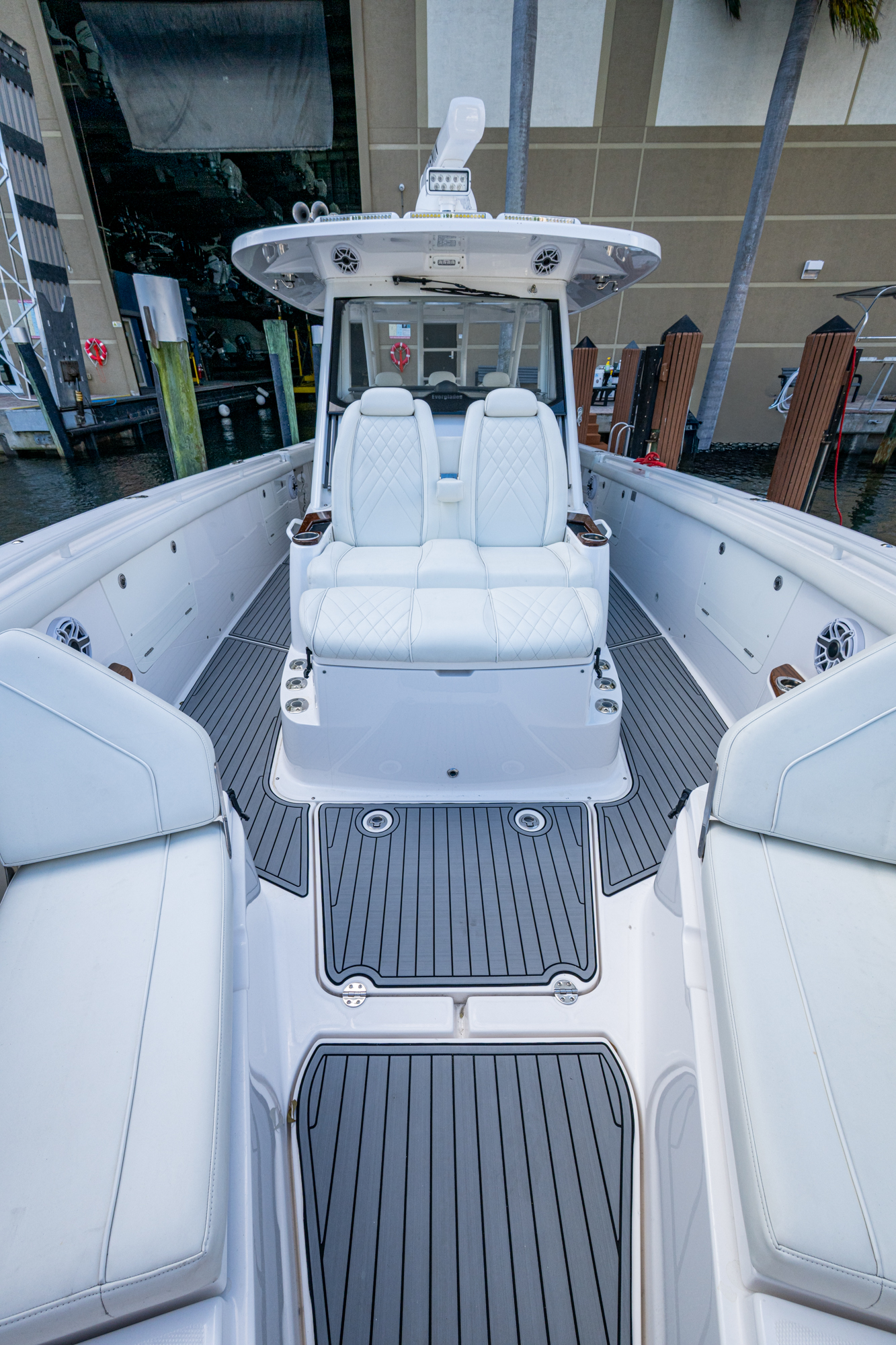 REELHot yacht photo 5