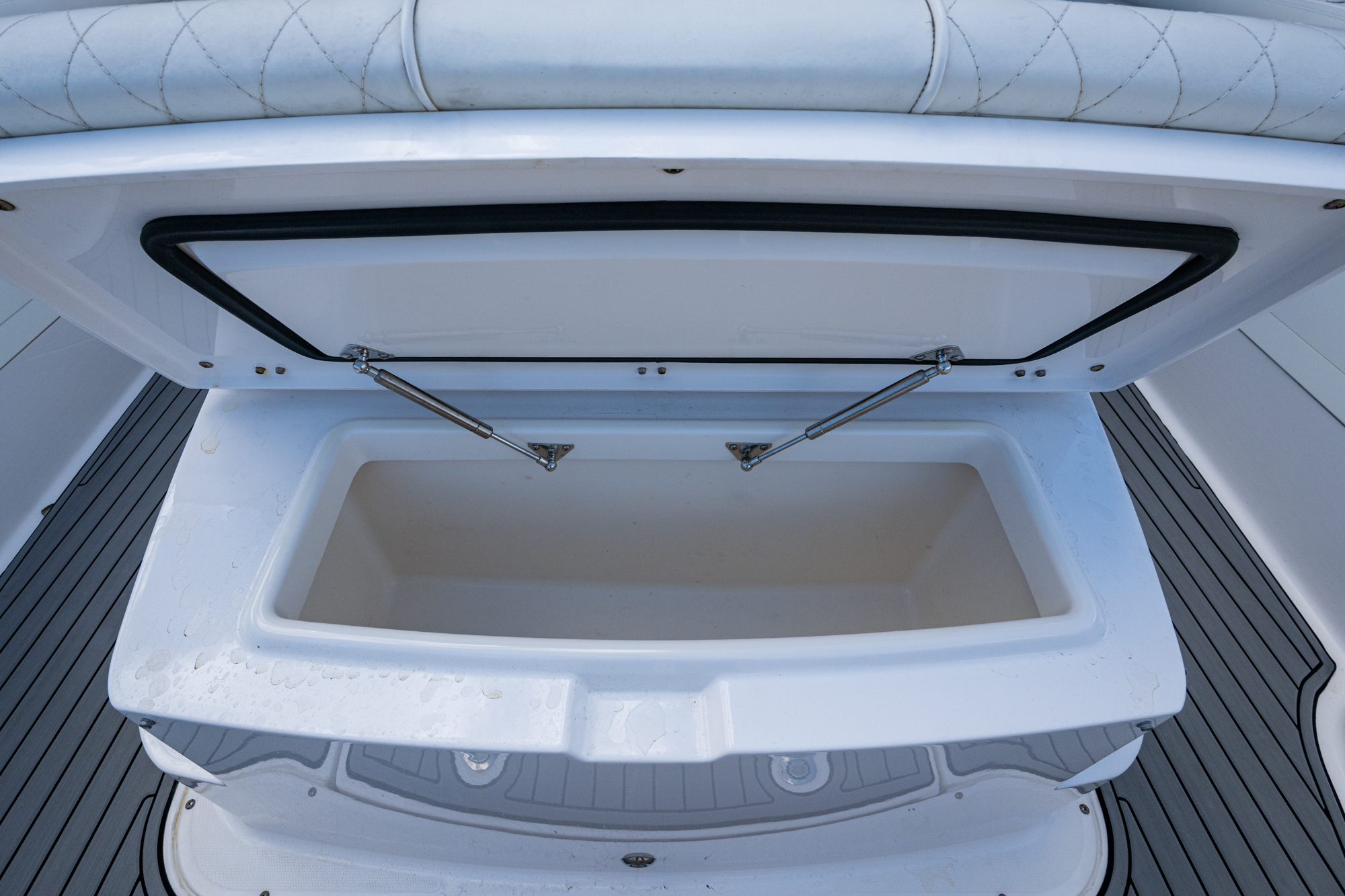 REELHot yacht photo 6