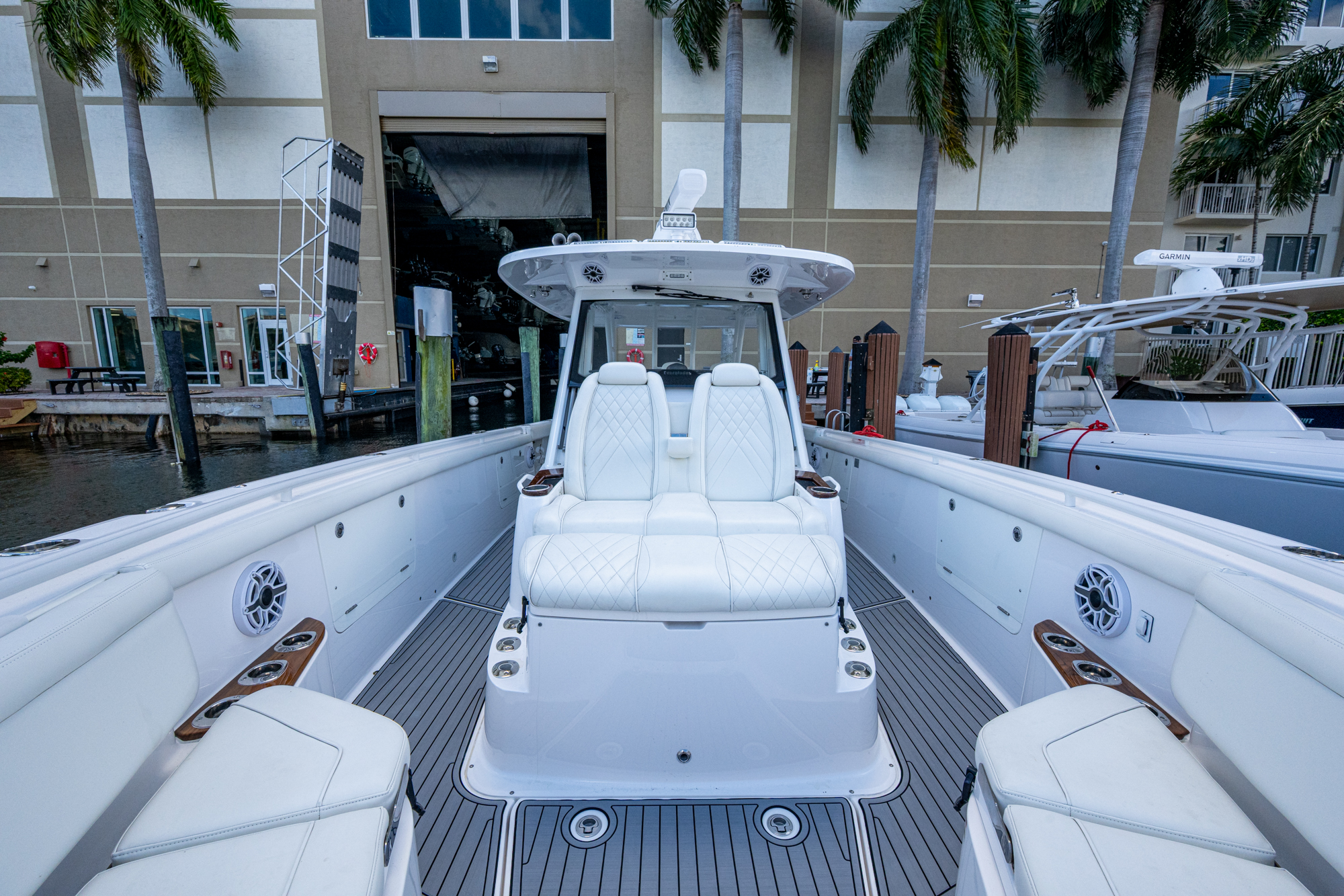 REELHot yacht photo 9