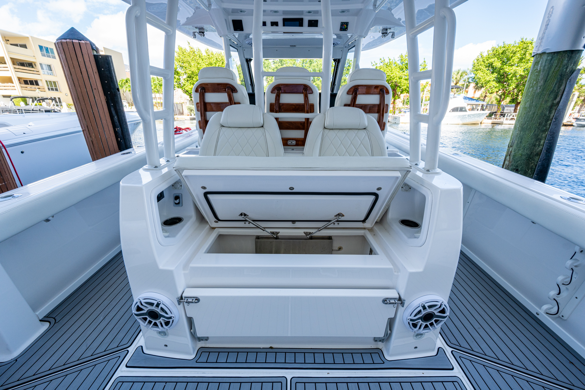 REELHot yacht photo 18