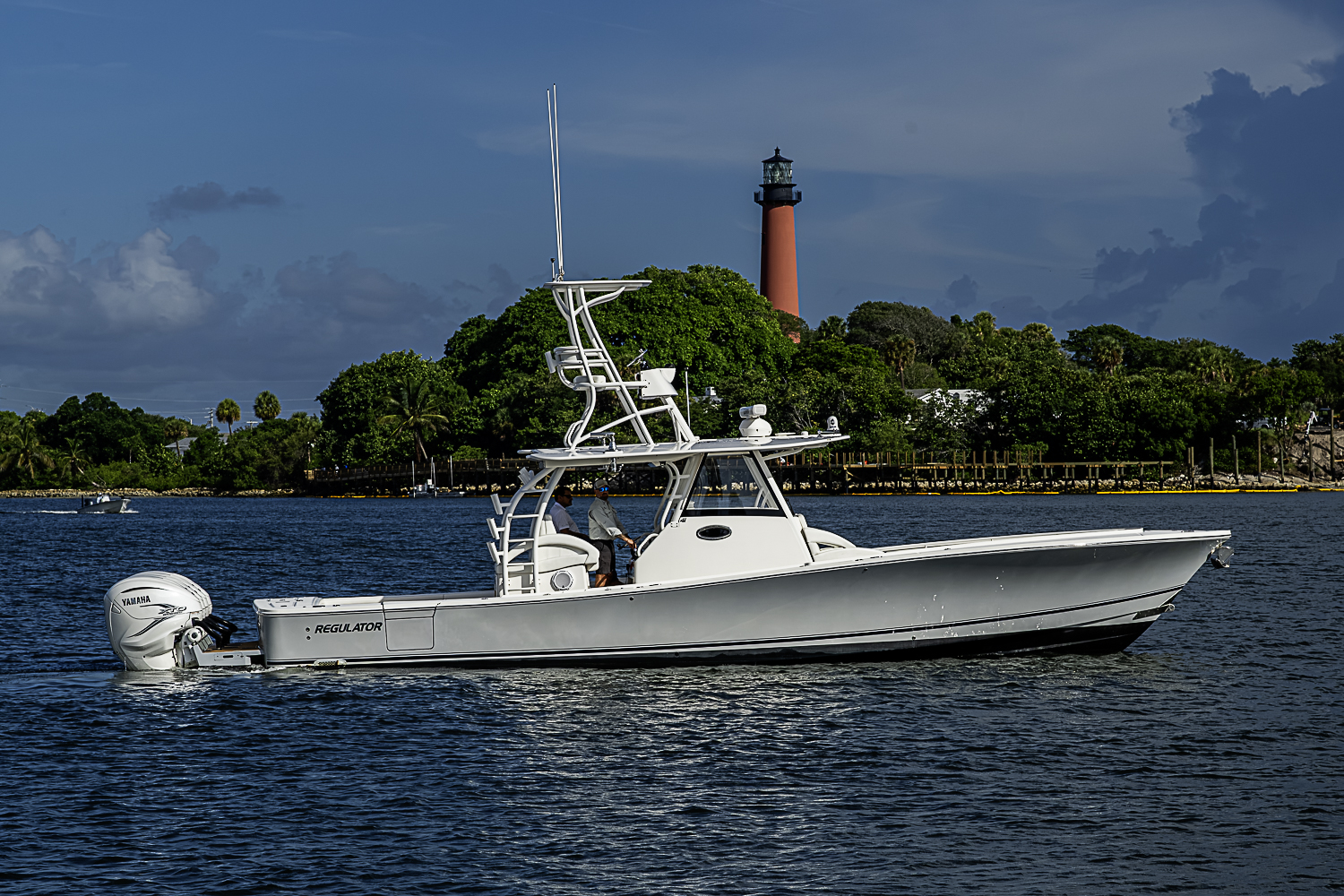 Regulator yacht photo 4