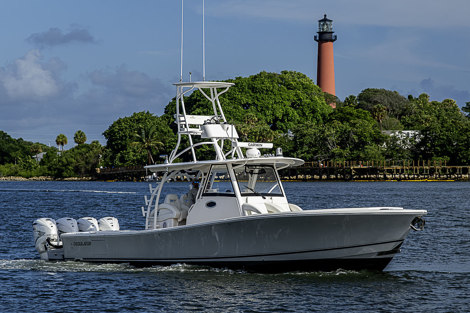 Regulator yacht photo 8