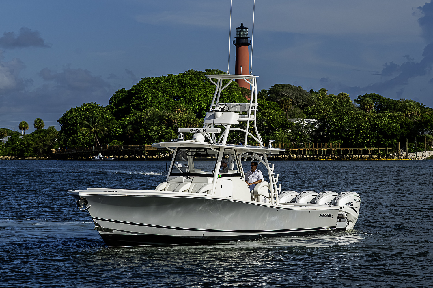 Regulator yacht photo 12