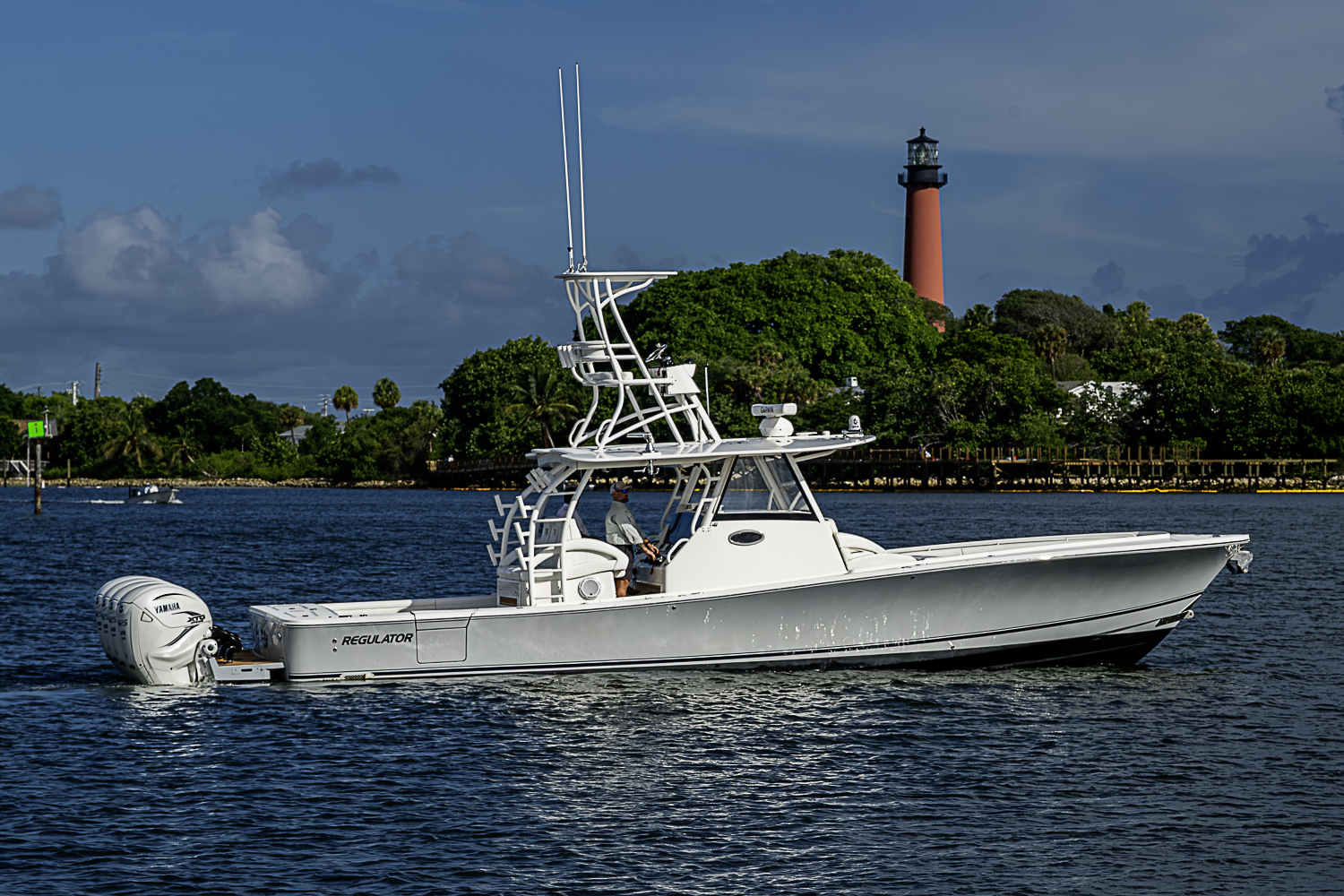 Regulator yacht photo 3