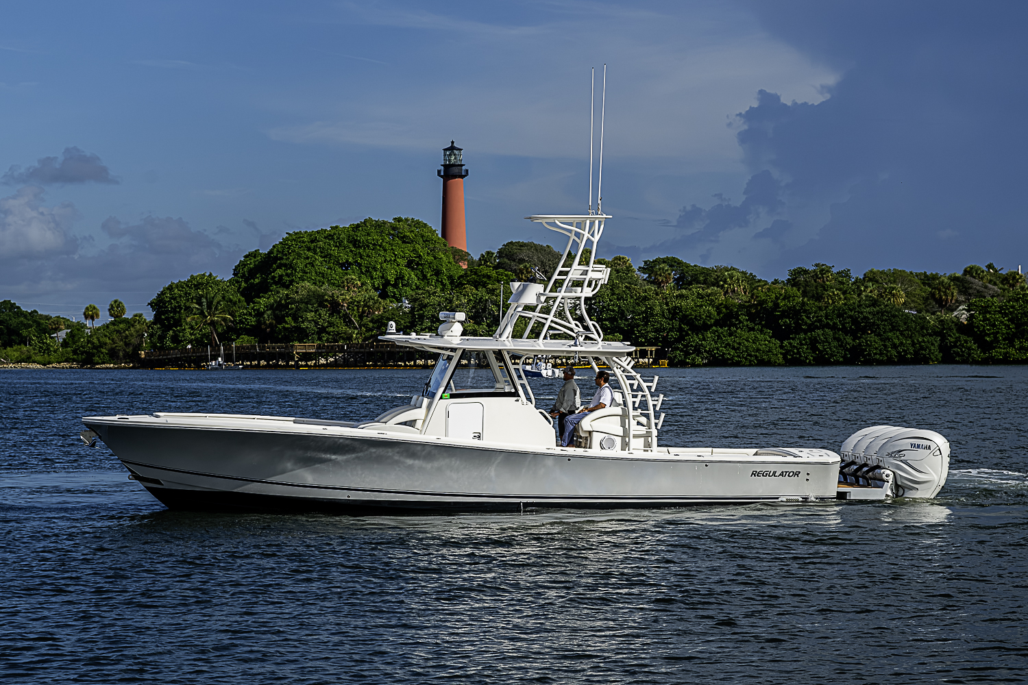 Regulator yacht photo 15