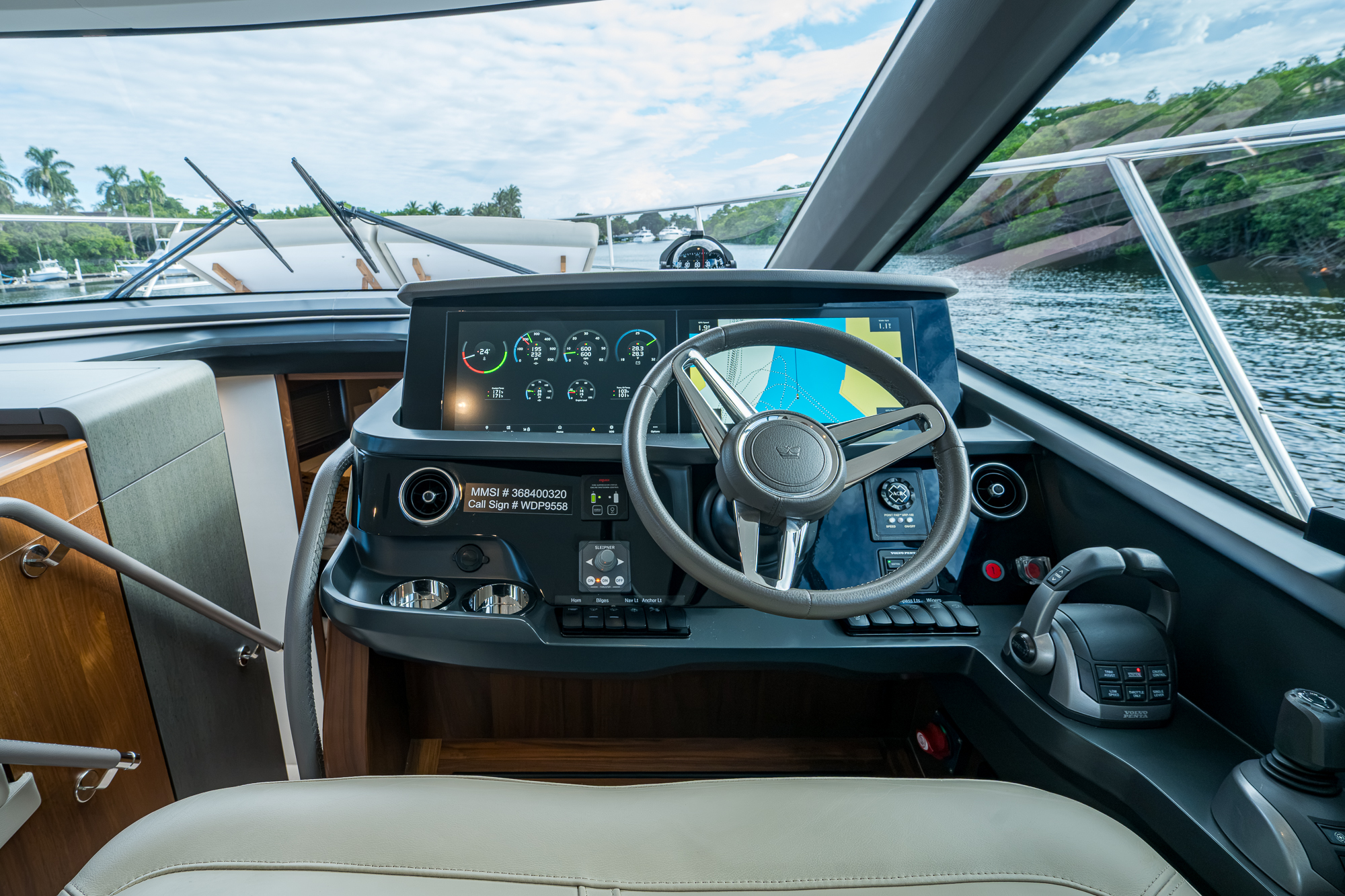 The Flex yacht photo 68