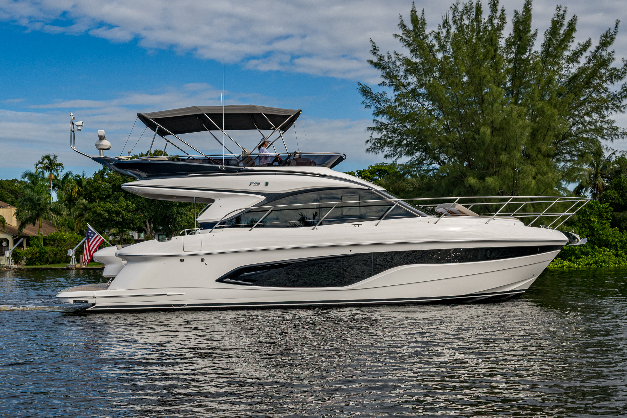 The Flex yacht photo 14