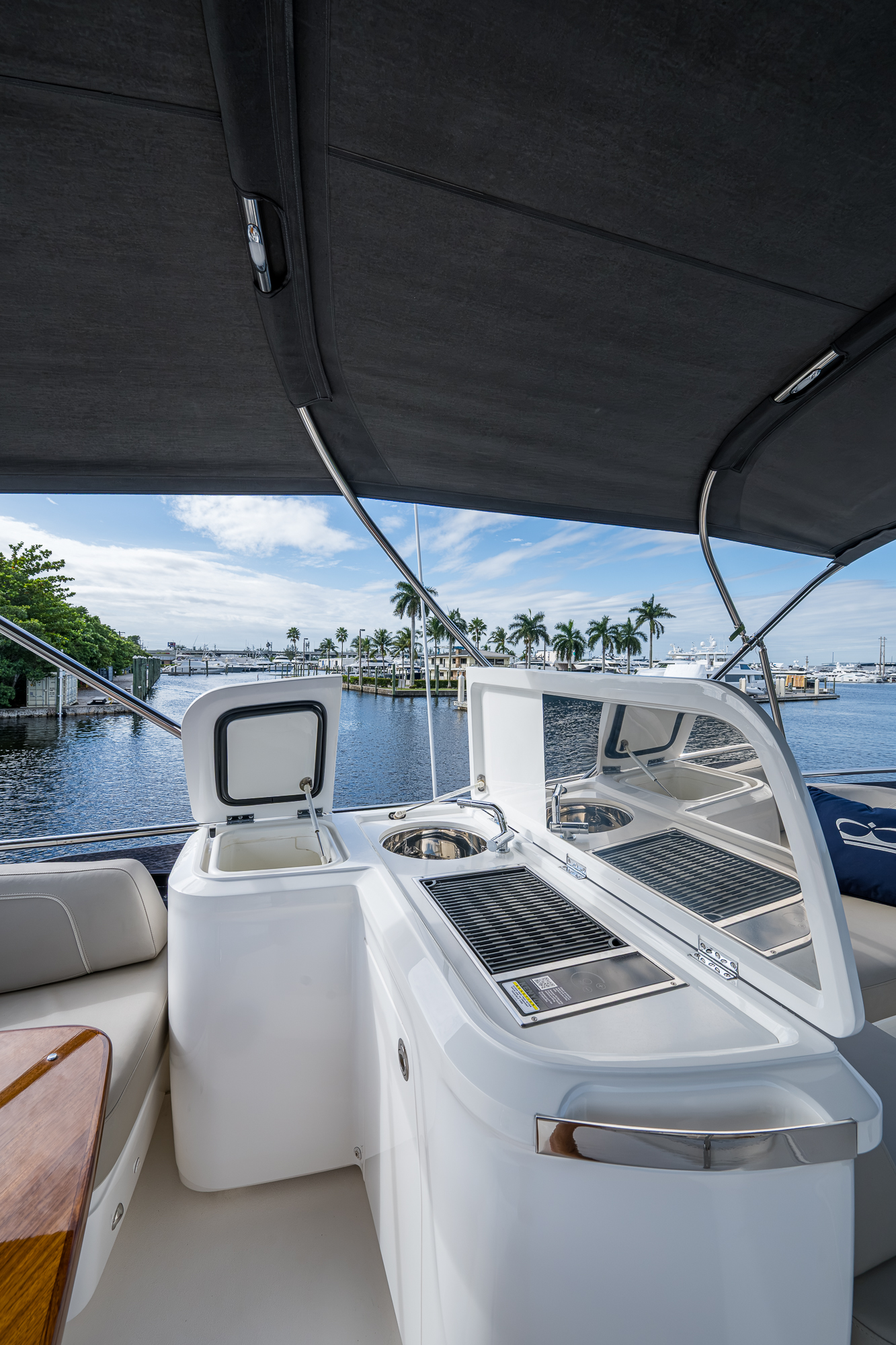 The Flex yacht photo 30