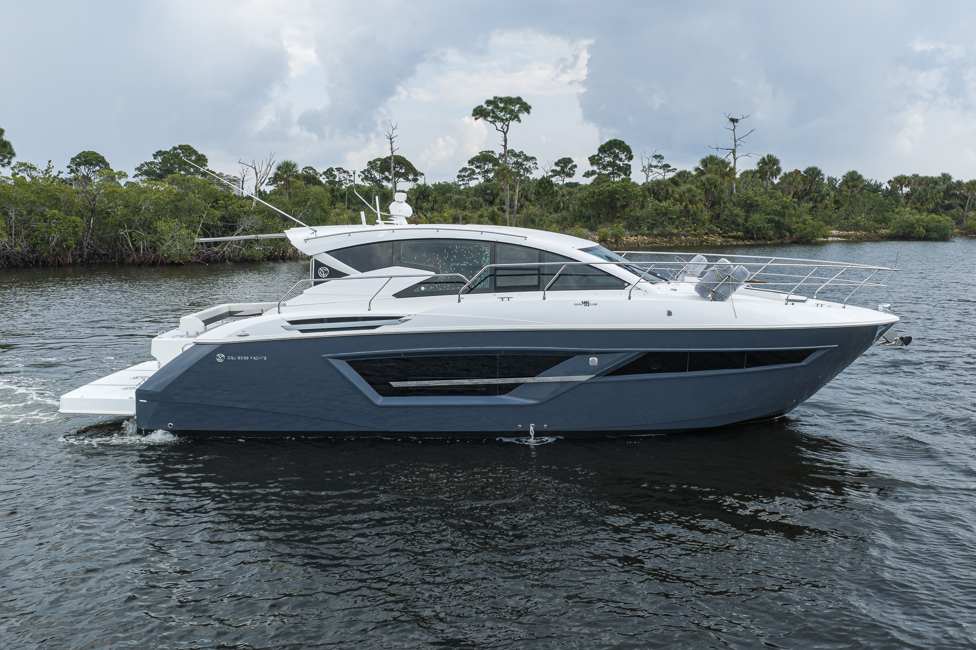 4th Quarter yacht photo 1