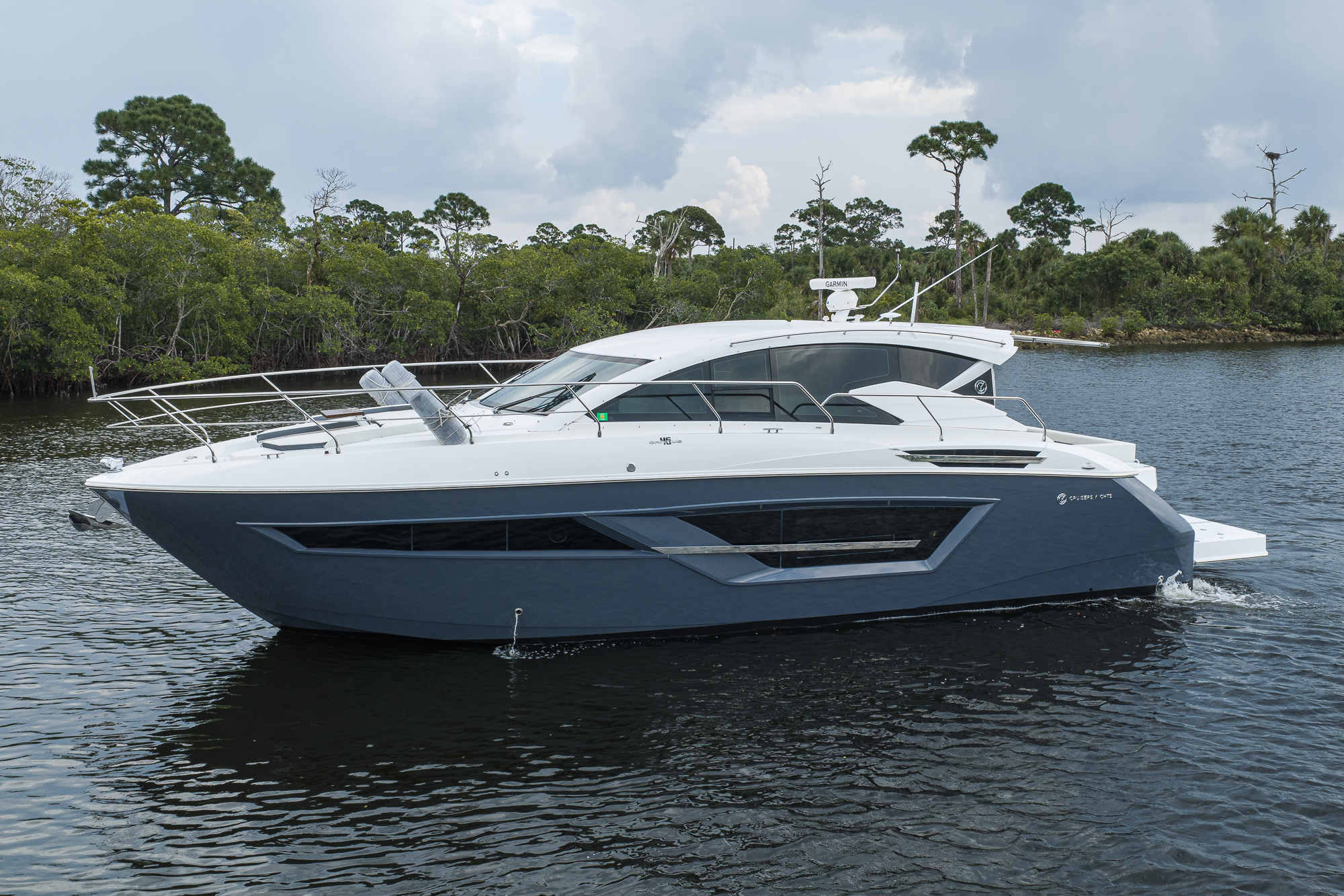 4th Quarter yacht photo 7