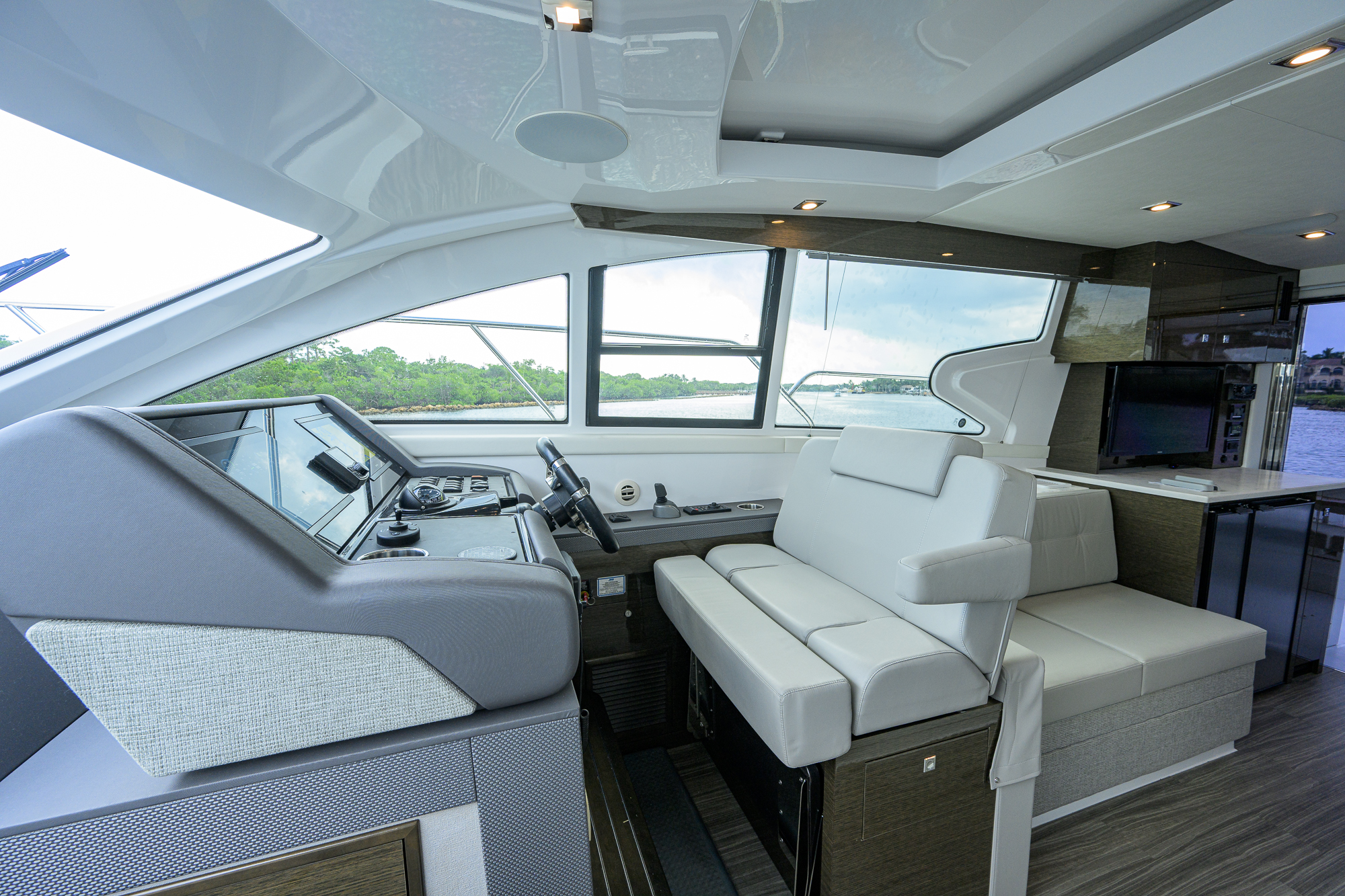 4th Quarter yacht photo 81