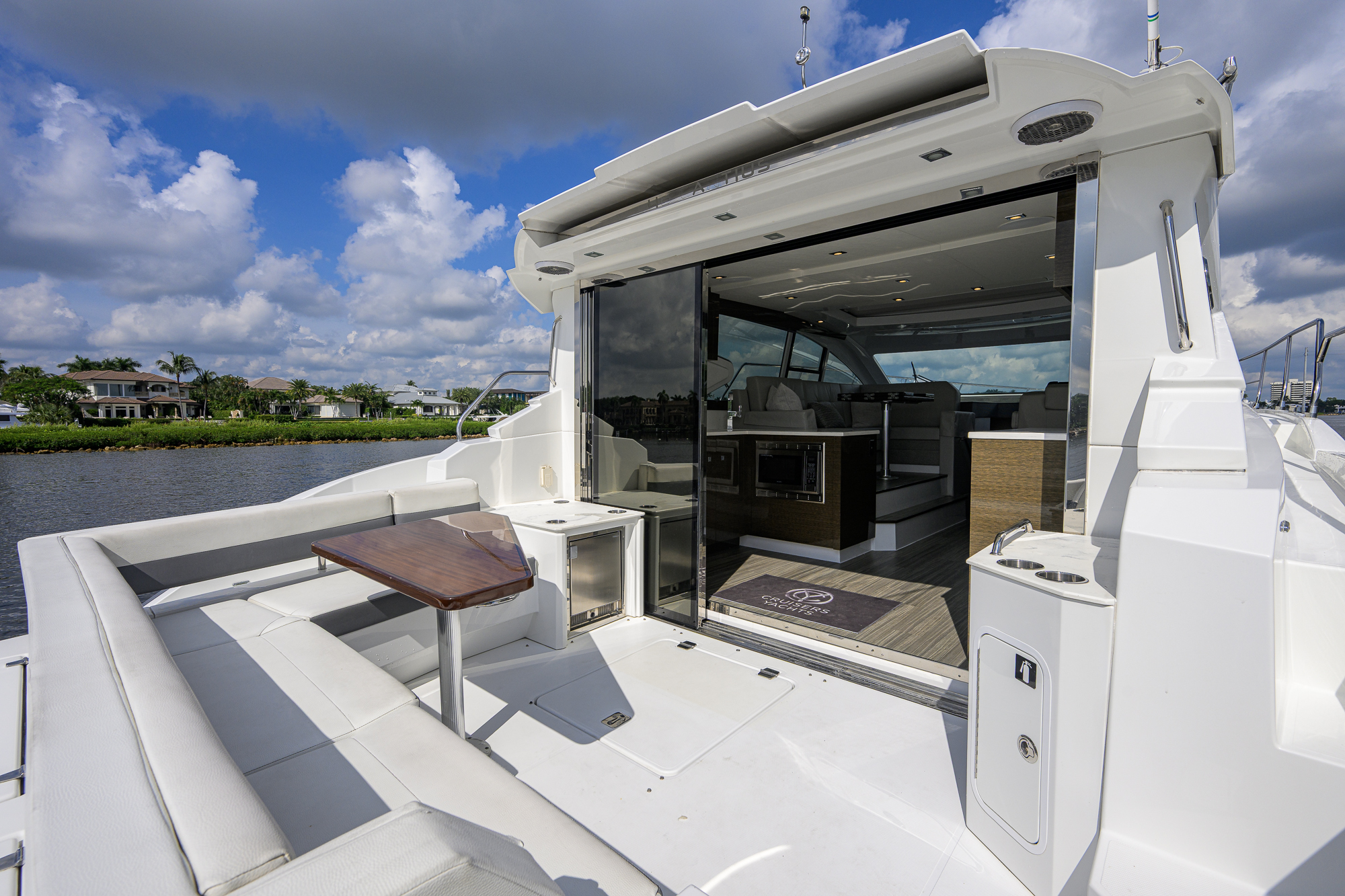 4th Quarter yacht photo 35