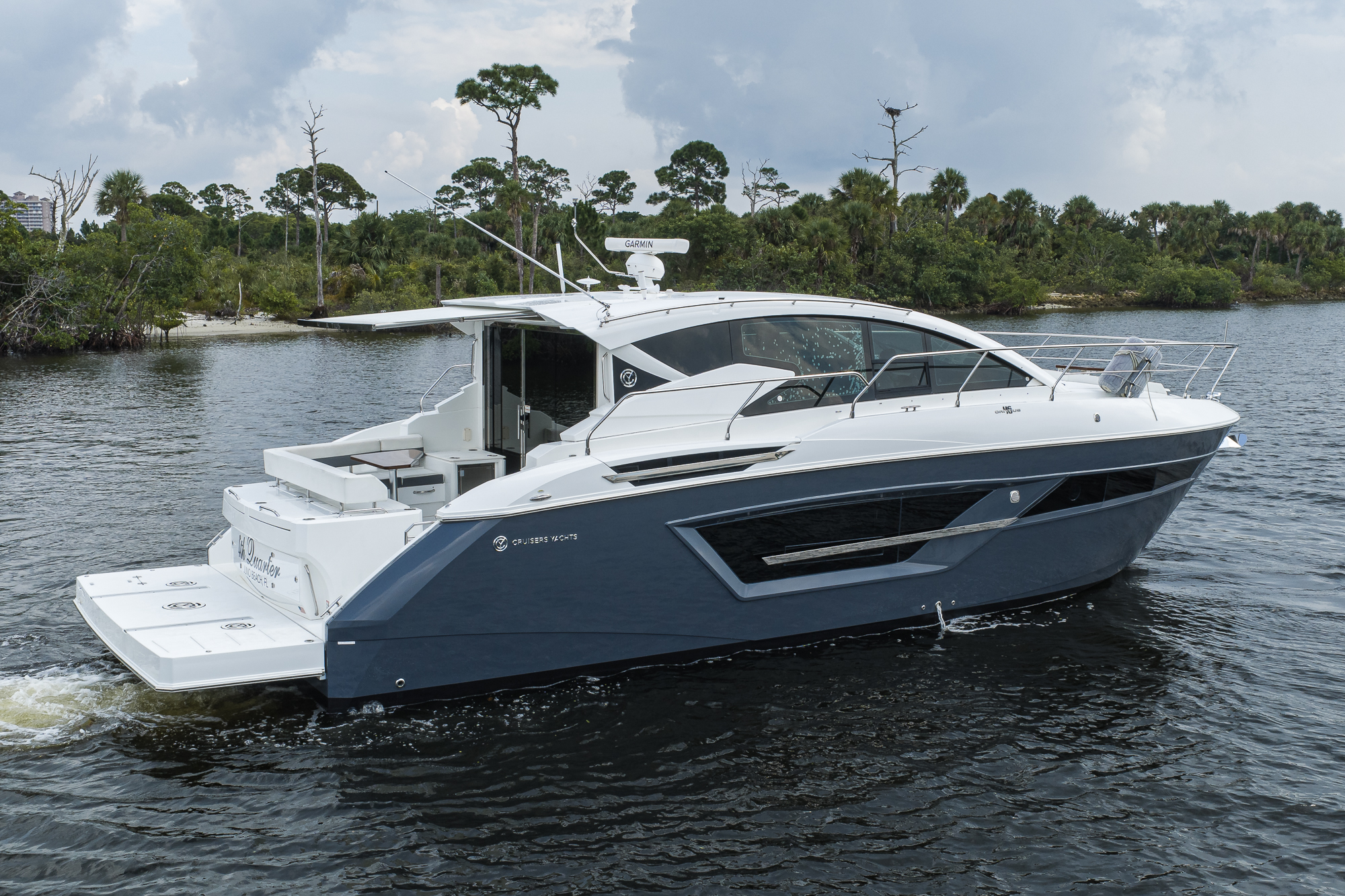 4th Quarter yacht photo 15