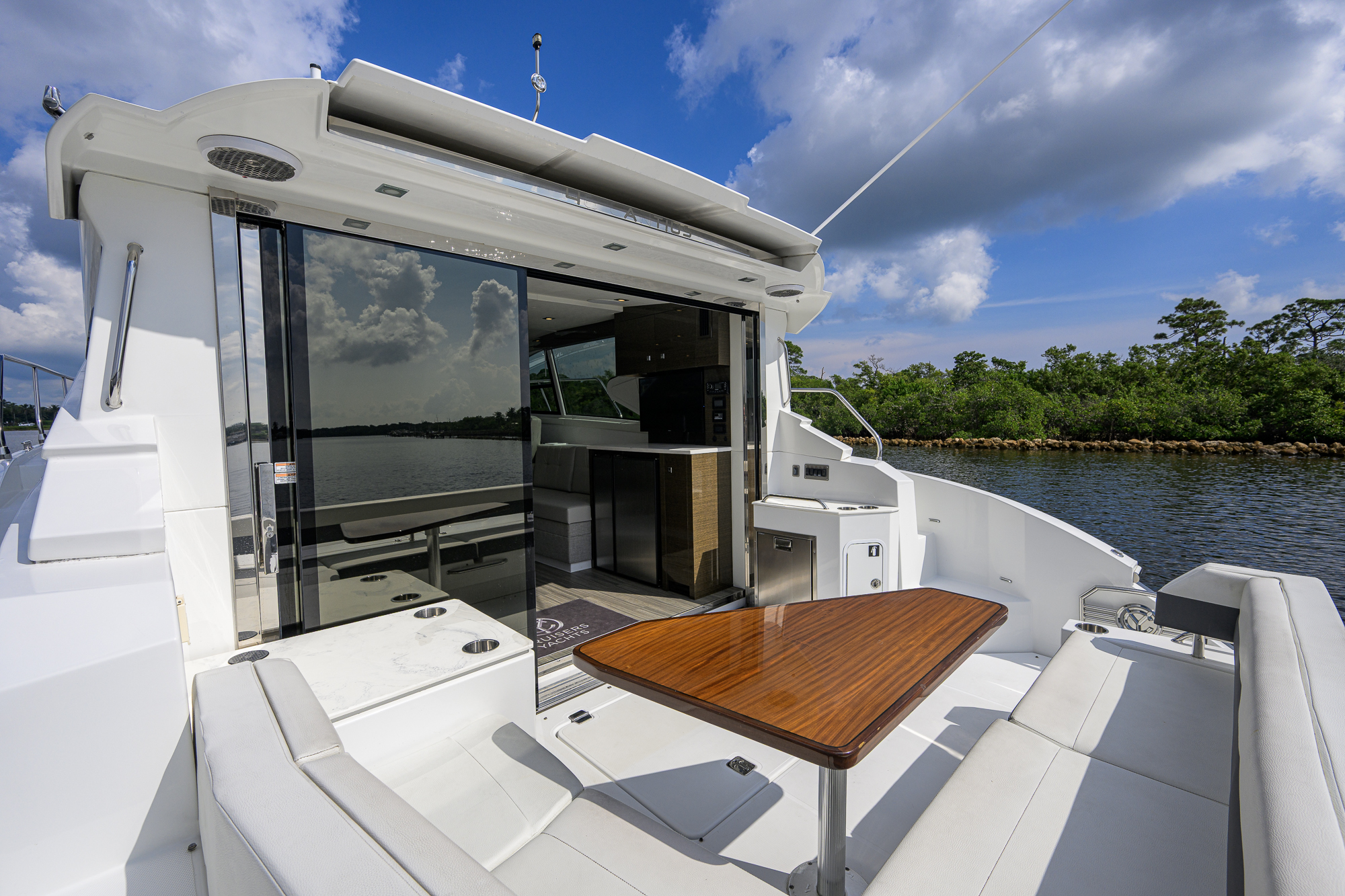 4th Quarter yacht photo 37