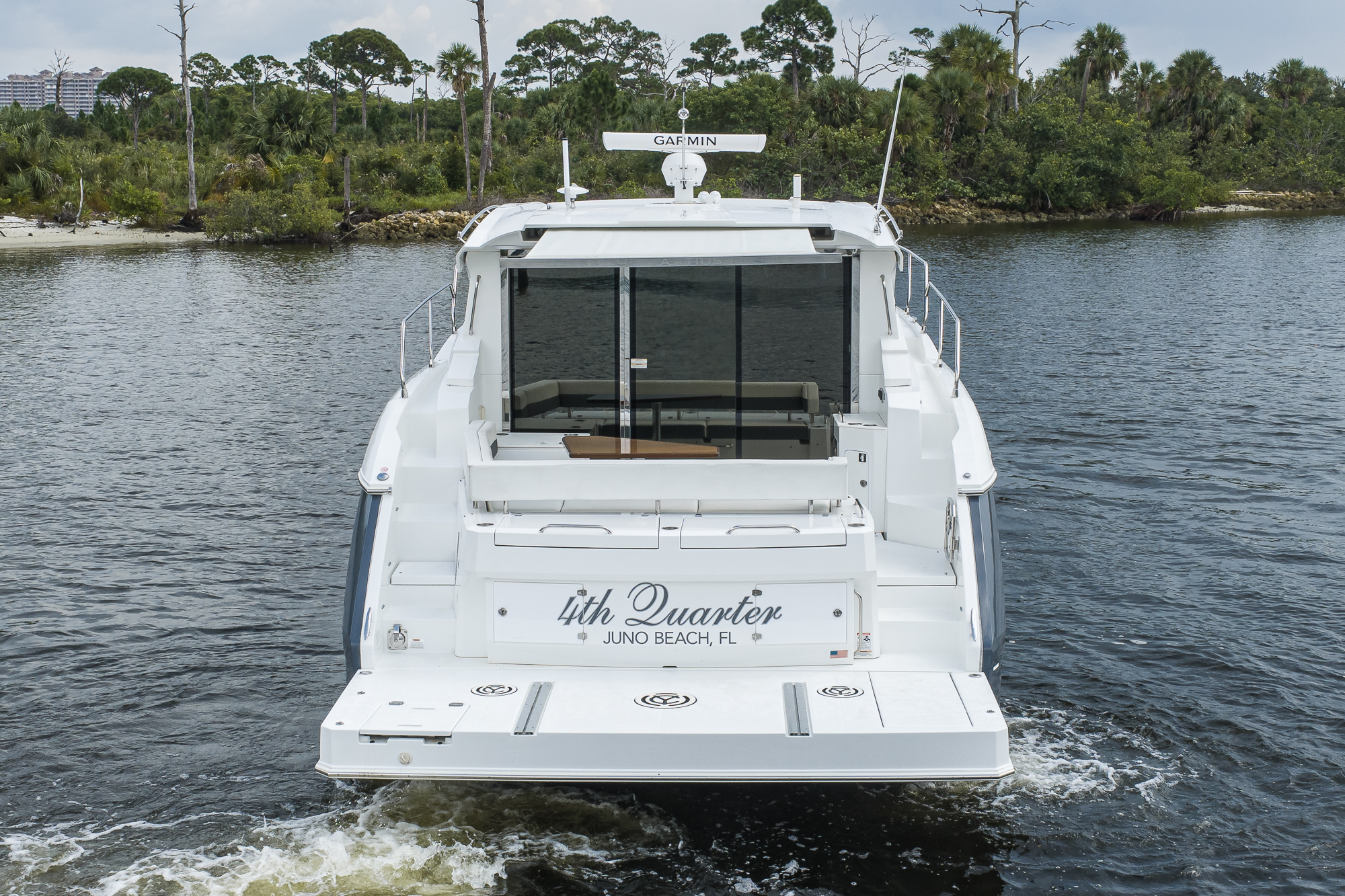 4th Quarter yacht photo 13