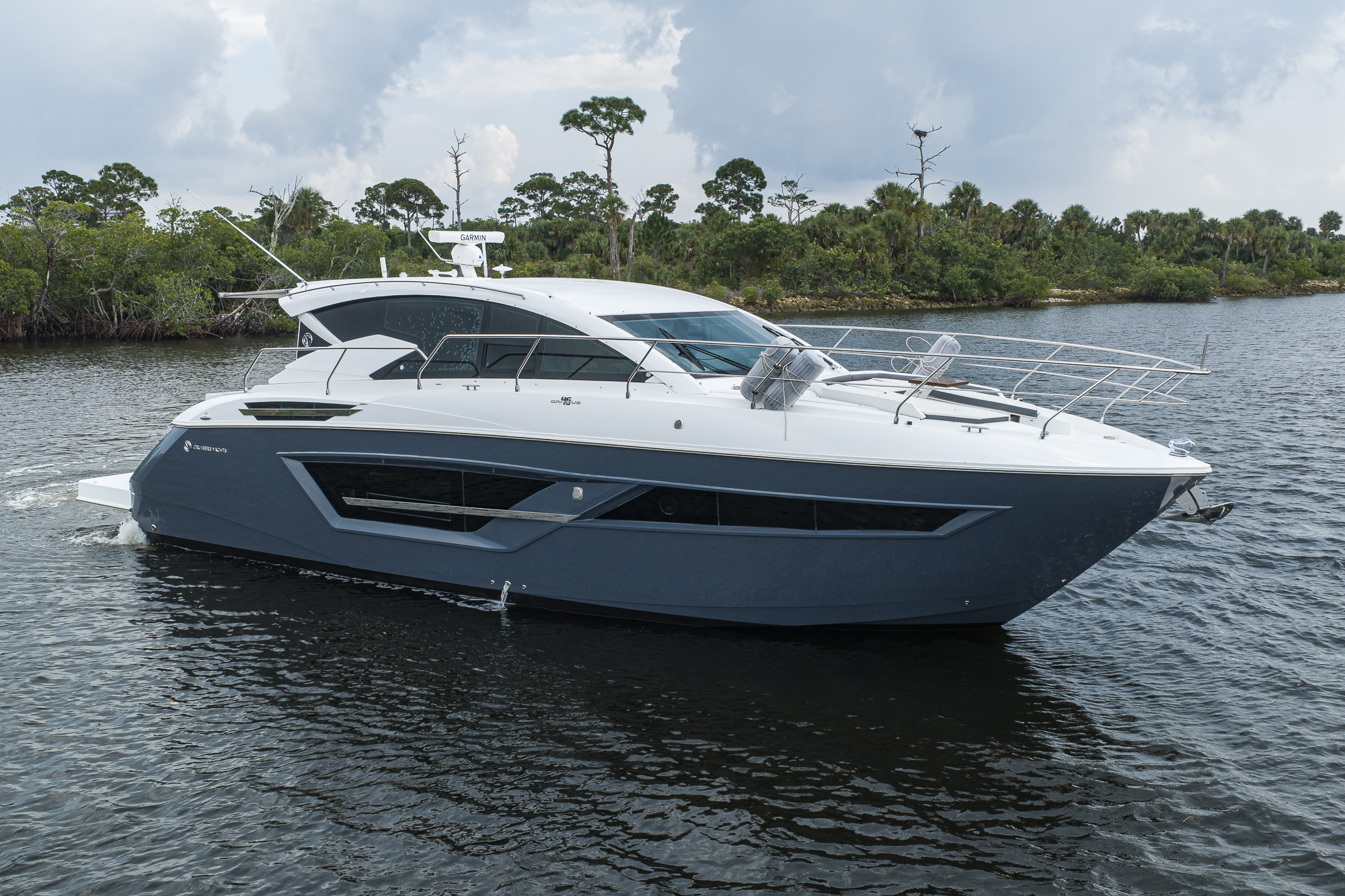 4th Quarter yacht photo 3