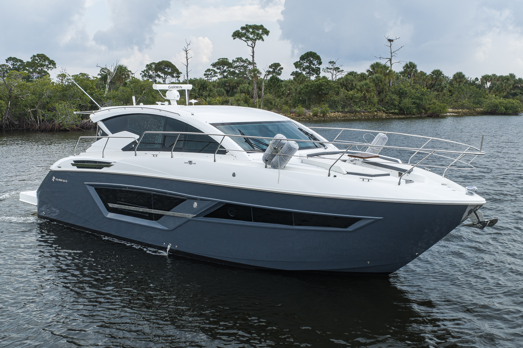 4th Quarter yacht photo 4
