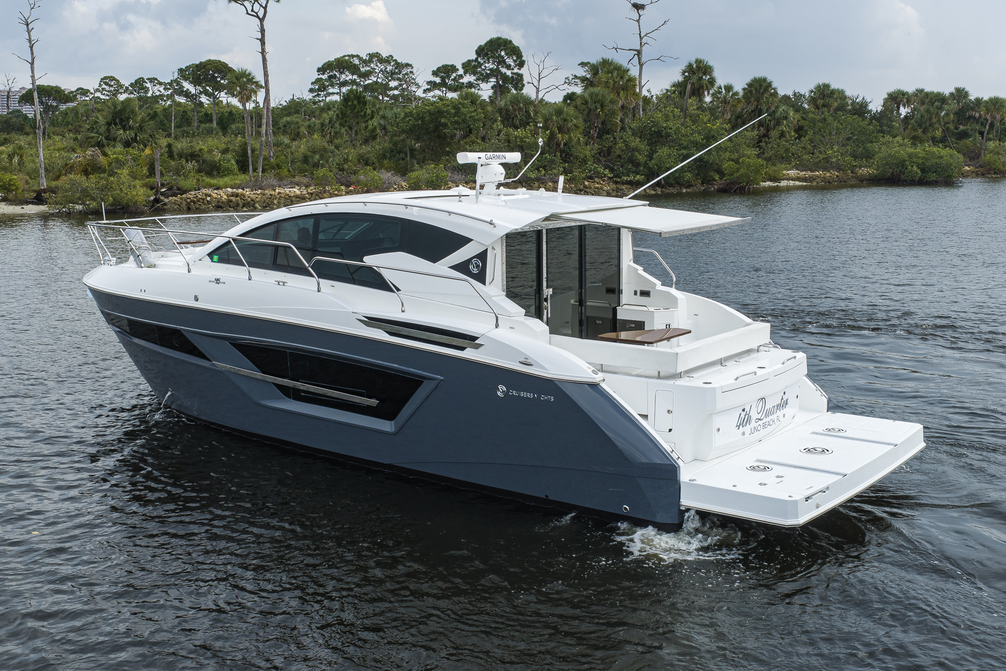 4th Quarter yacht photo 10