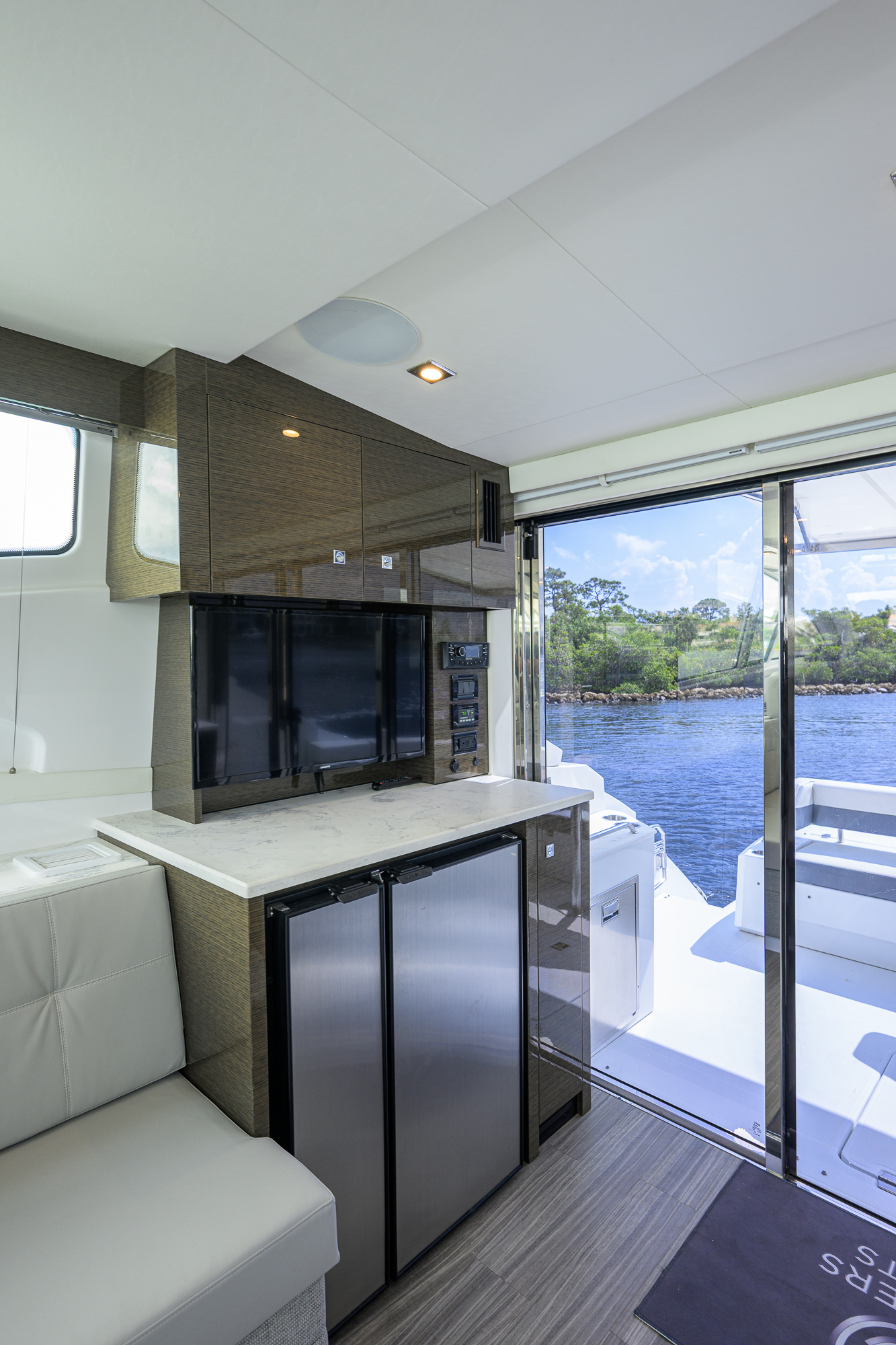 4th Quarter yacht photo 71