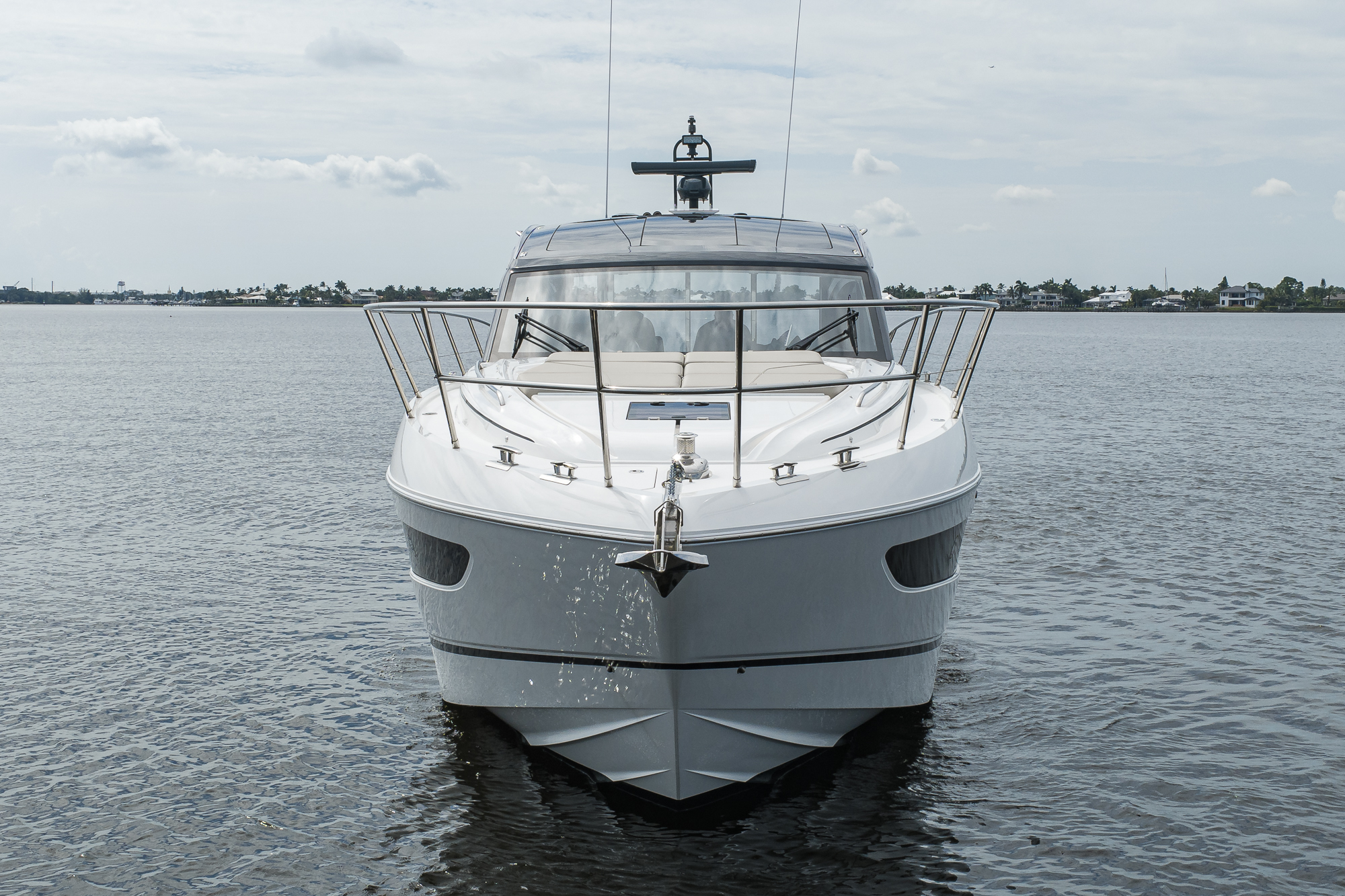 Crown yacht photo 5