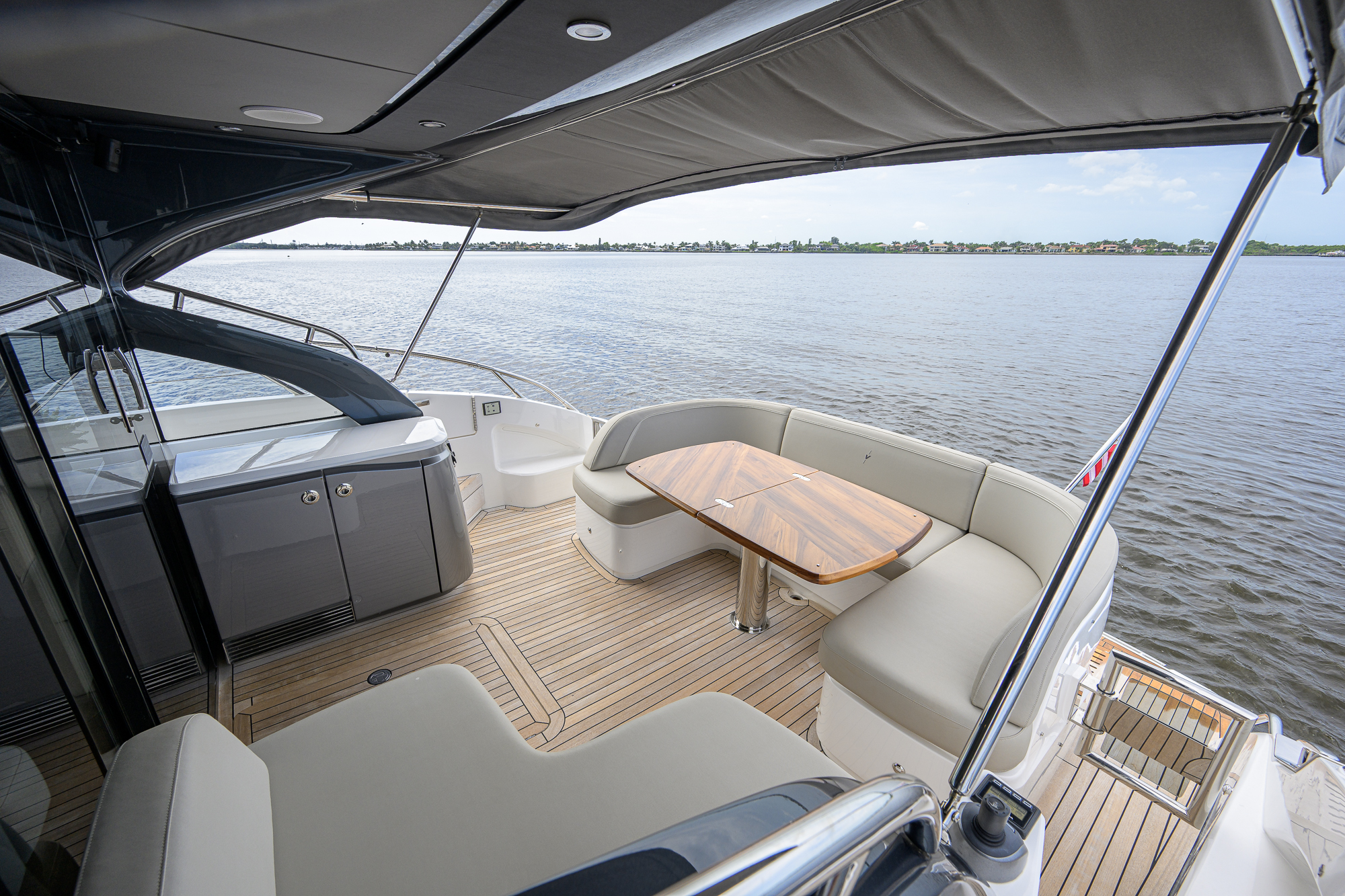 Crown yacht photo 58