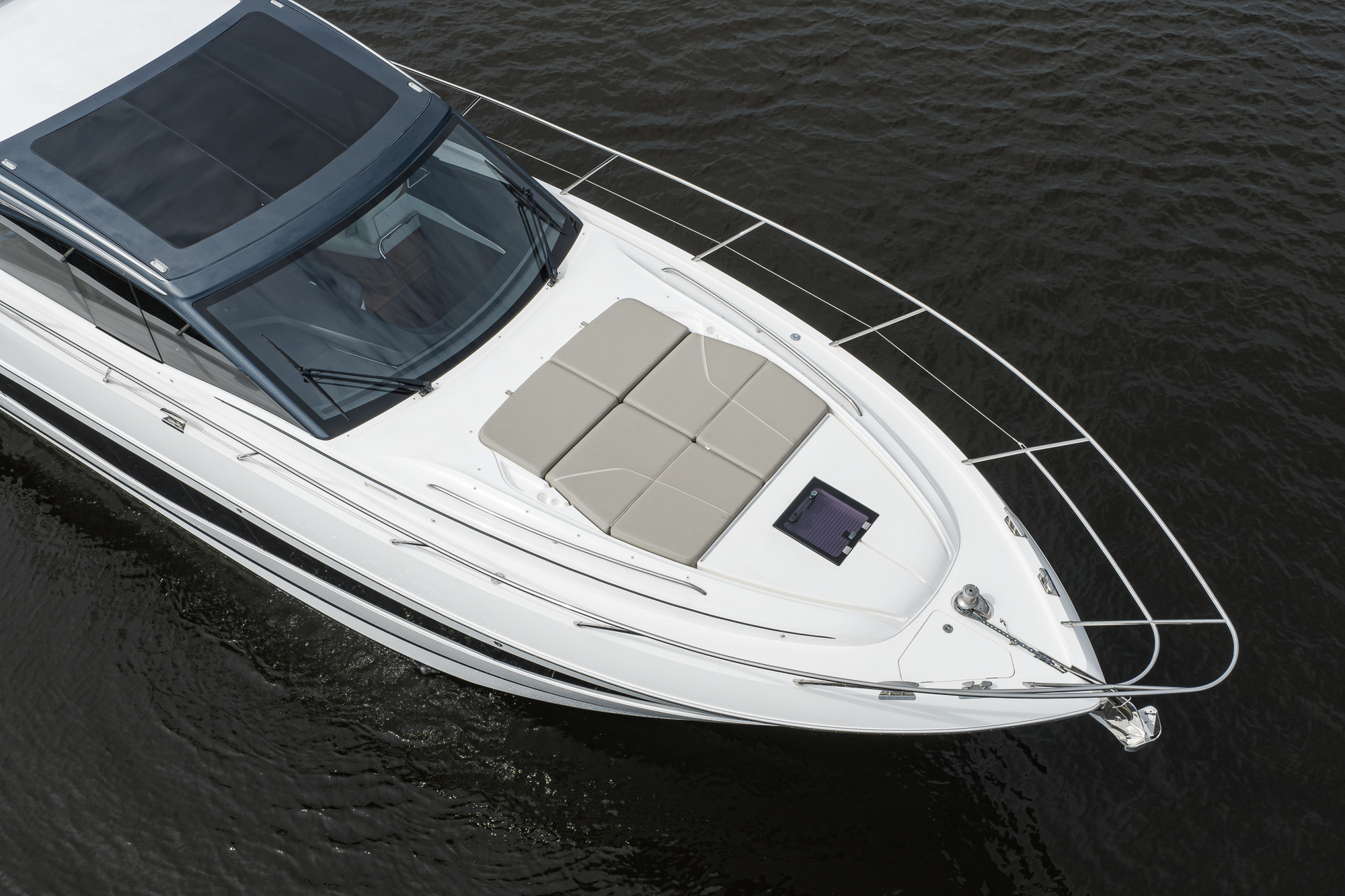 Crown yacht photo 26