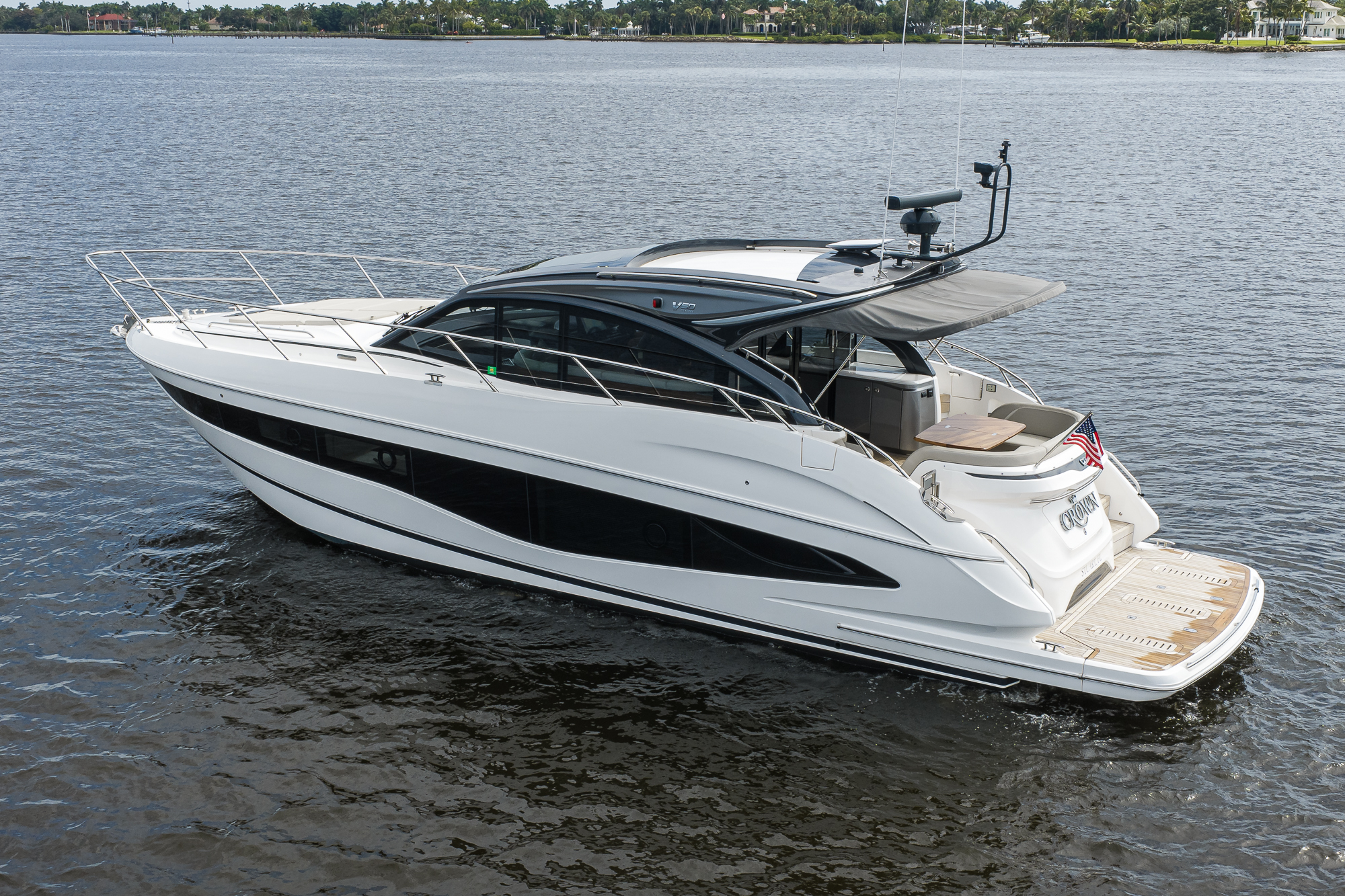 Crown yacht photo 20