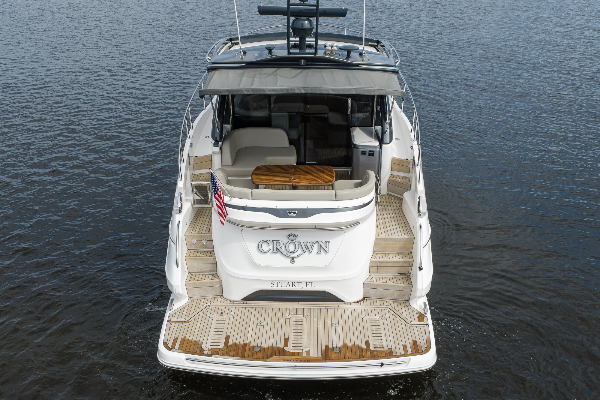 Crown yacht photo 30