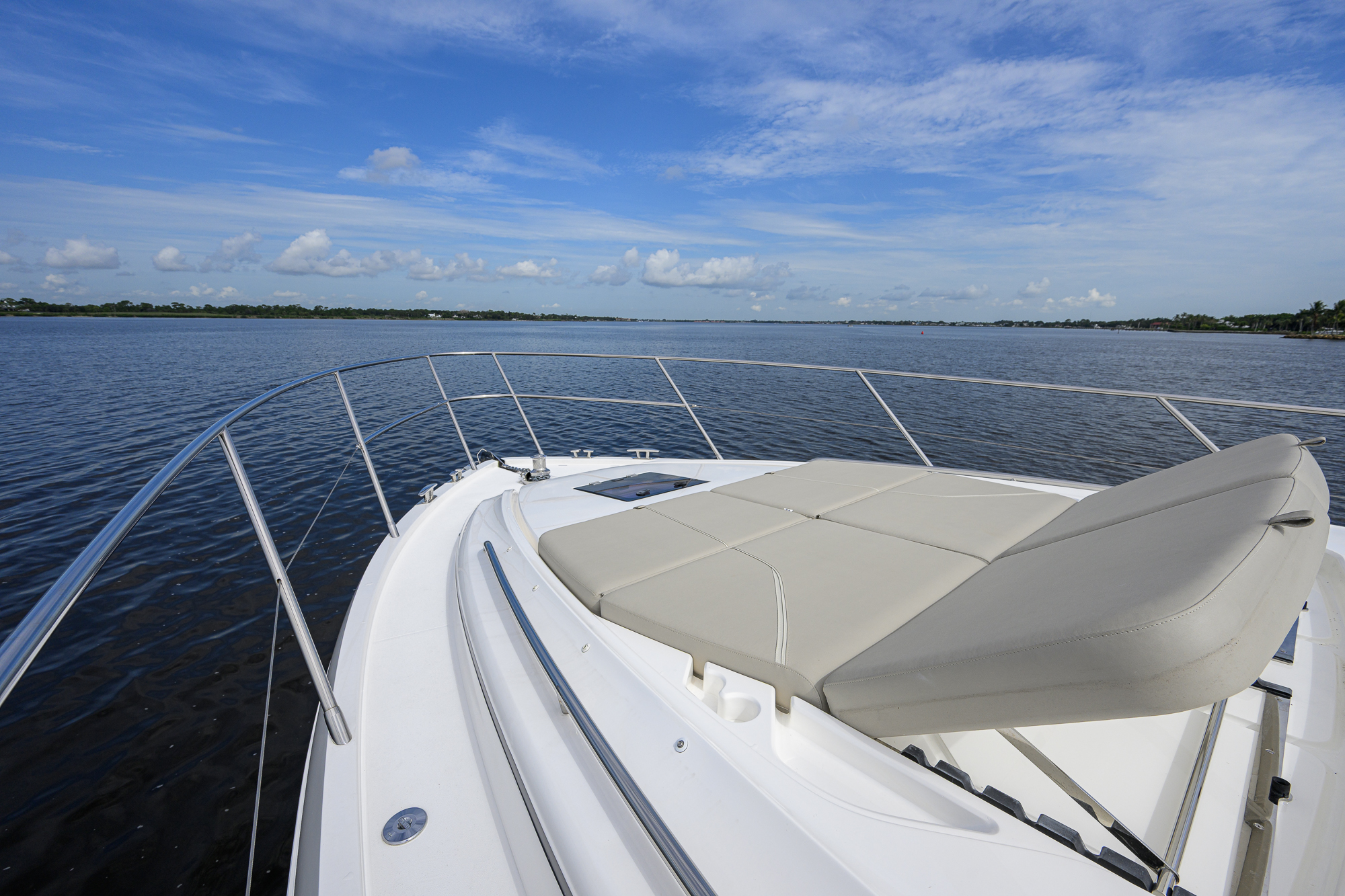 Crown yacht photo 38